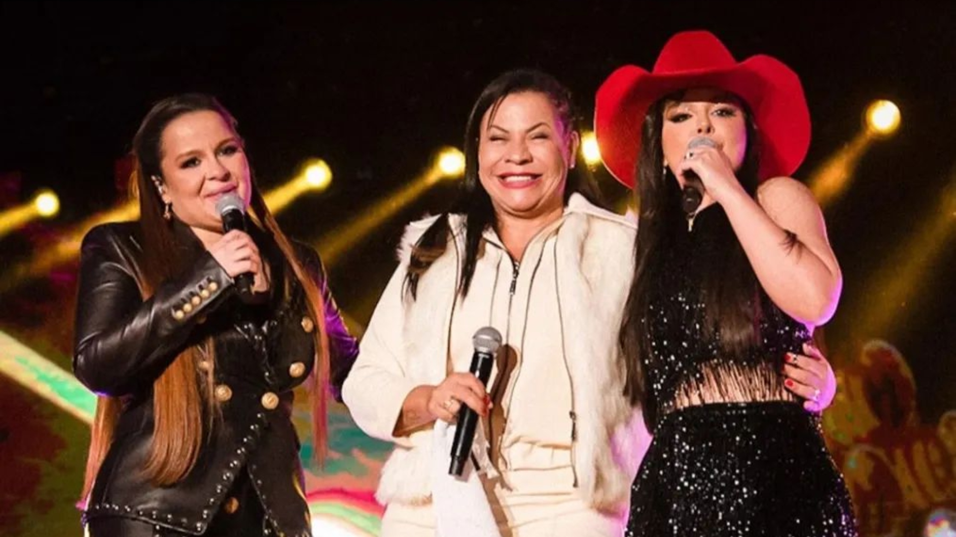 Mãe de Marília Mendonça faz participação emocionante em show de Maiara e Maraisa