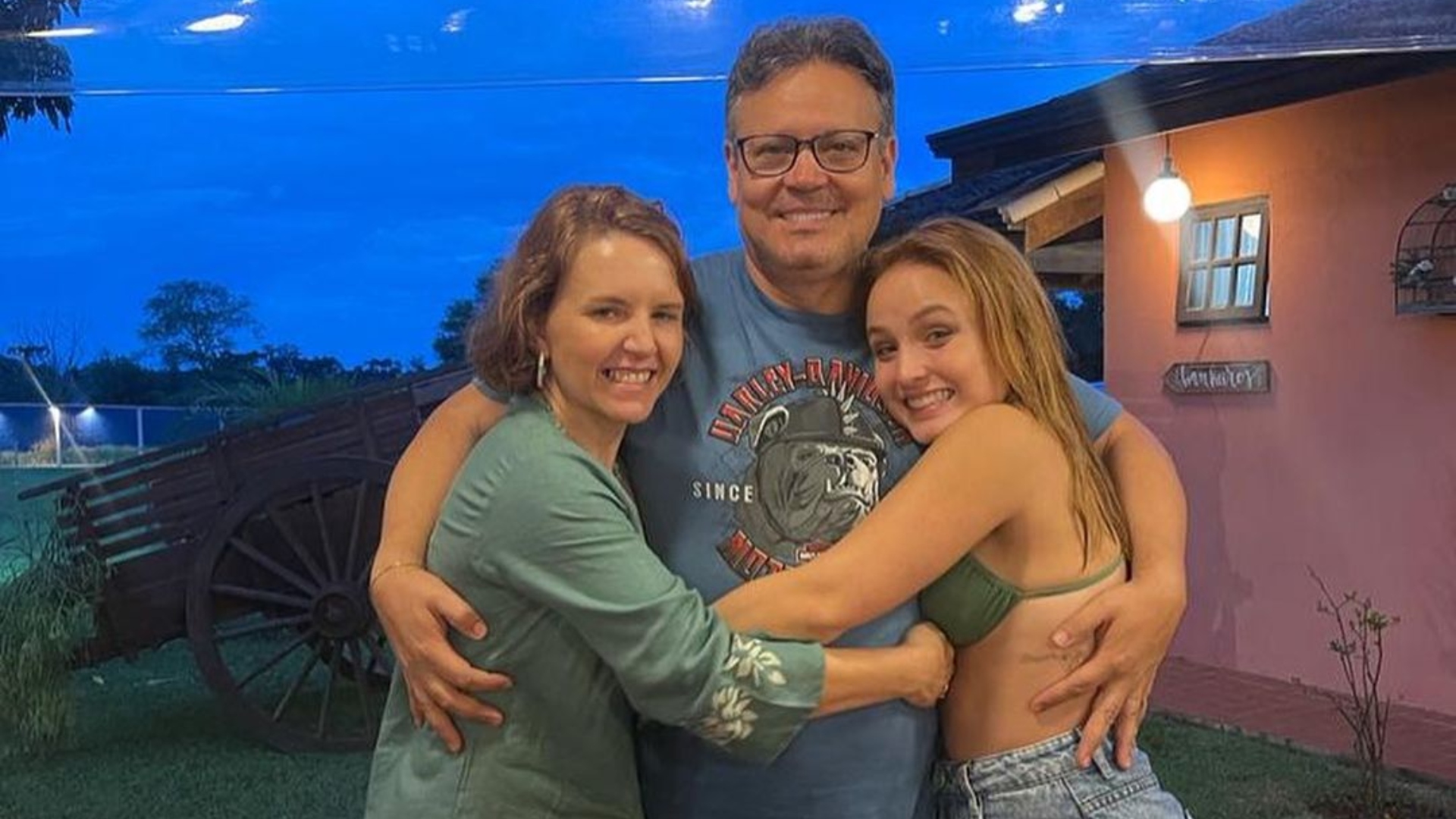 Larissa Manoela faz desabafo em meio às polêmicas com a mãe: “Se soubessem ao menos um 1%”