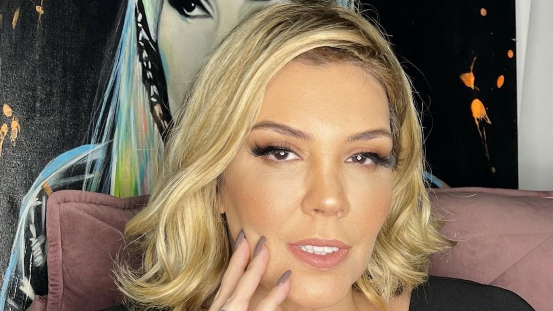 Simony fala sobre reta final de tratamento contra câncer: “Não foi fácil”