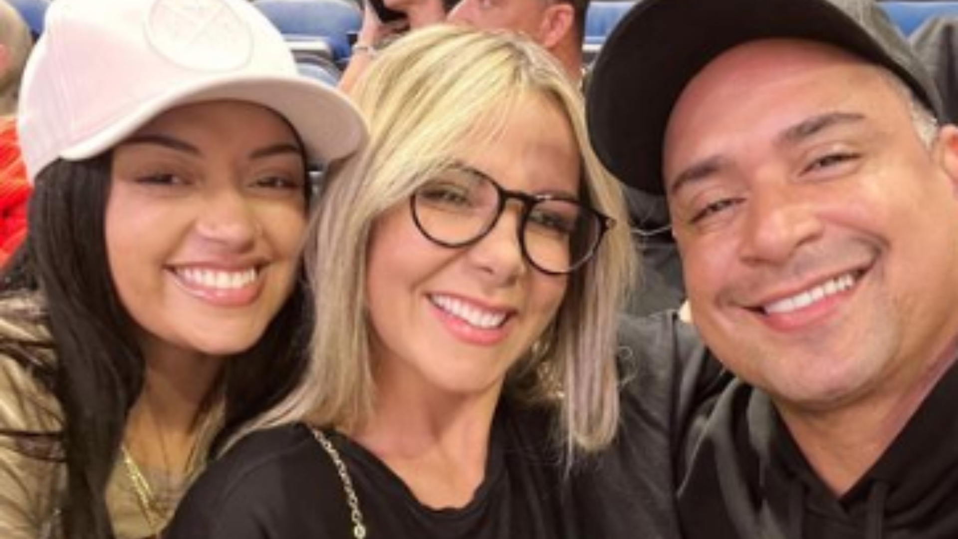 Filha de Carla Perez assume namoro com menina e é recusada por Xanddy