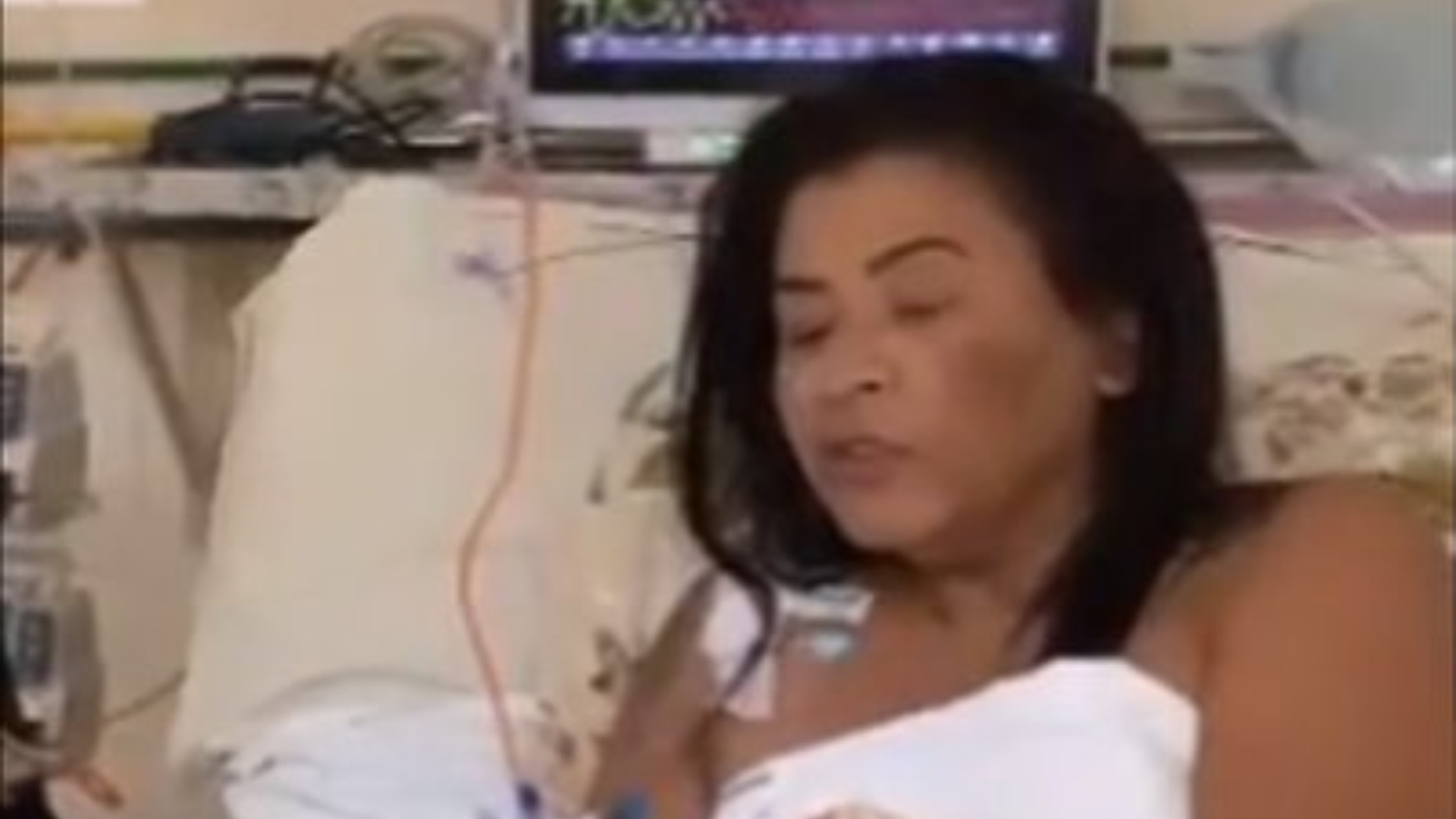 MC Kátia mostra pé amputado após cirurgia delicadíssima