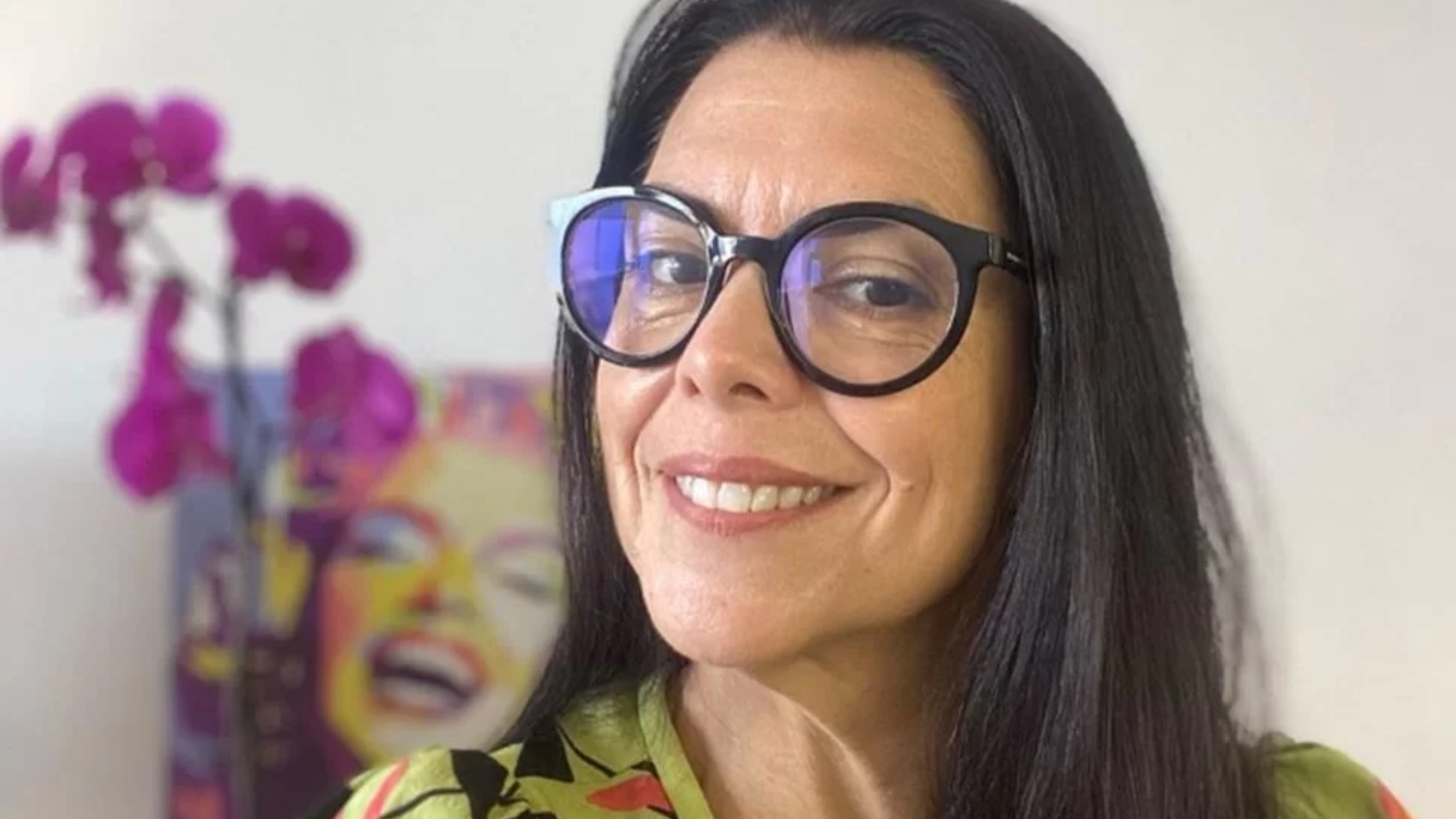 Renata Miryanova, de ‘Vai na Fé’, comemora sucesso na carreira aos 49 anos: “Vivendo meu melhor momento”