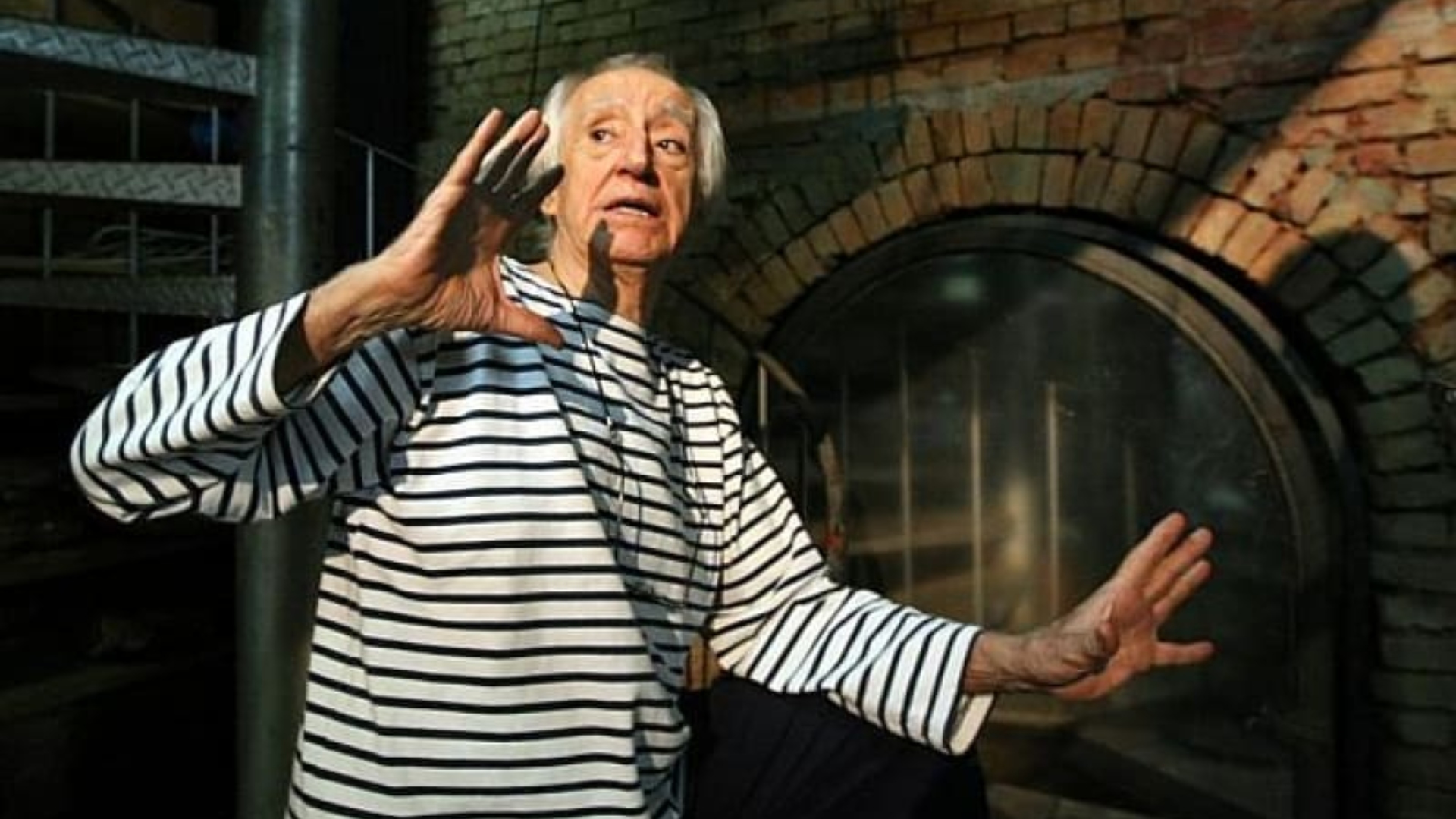 Teatro Oficina lamenta a morte de Zé Celso: “Amor sempre”
