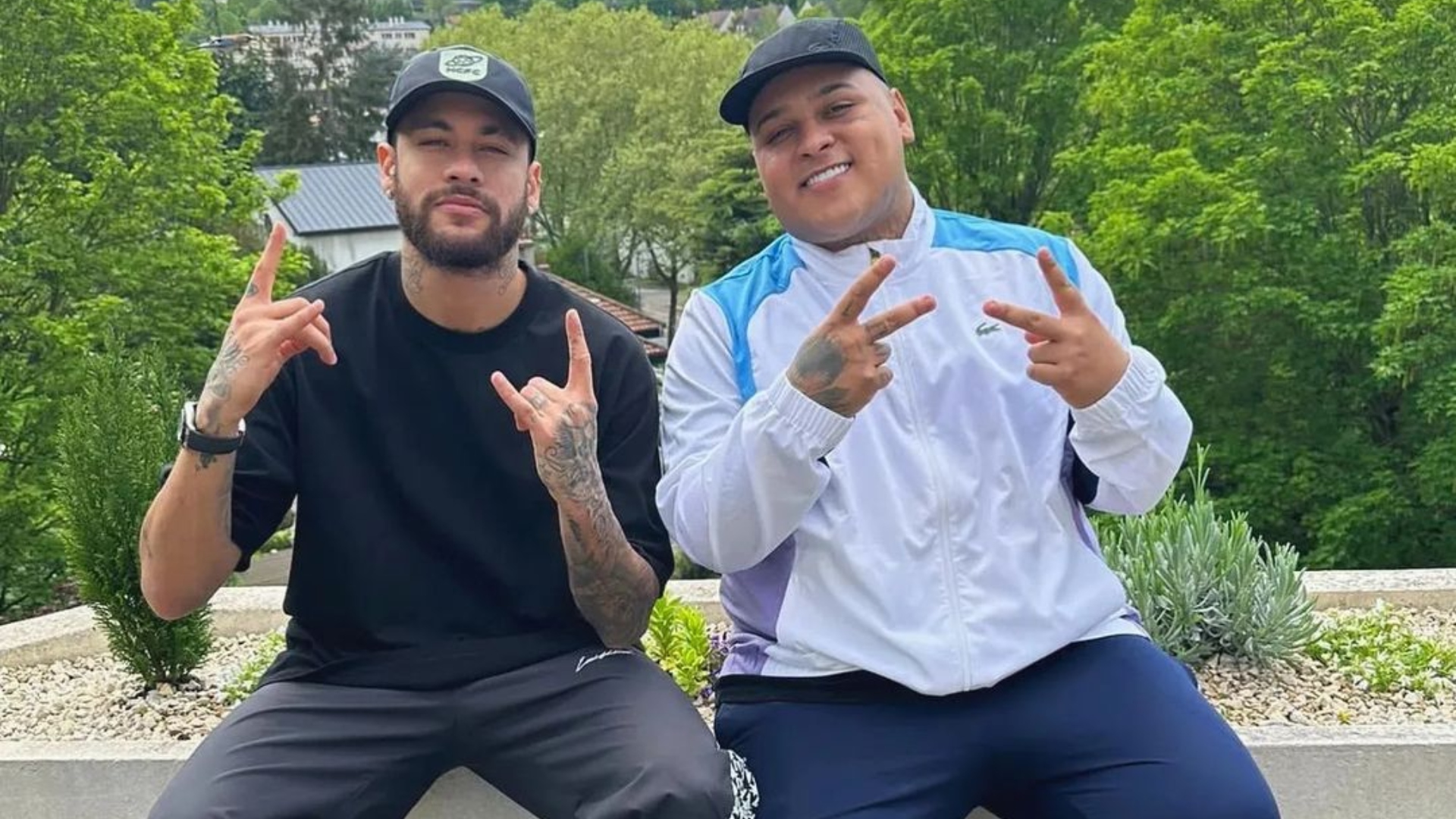 Troca de mensagens entre Neymar e funkeiro sobre filhas meninas gera polêmica na web
