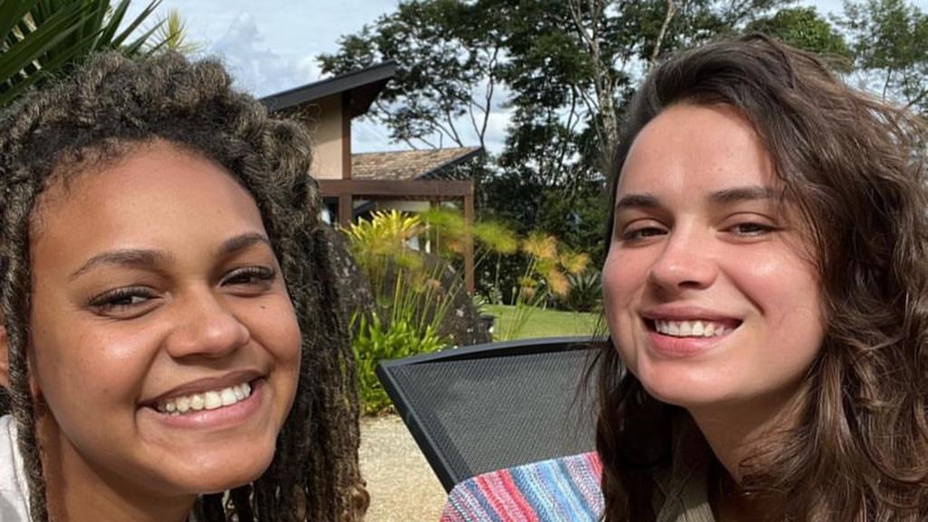 Jessi Alves vai morar junto com namorada e revela planos de casamento