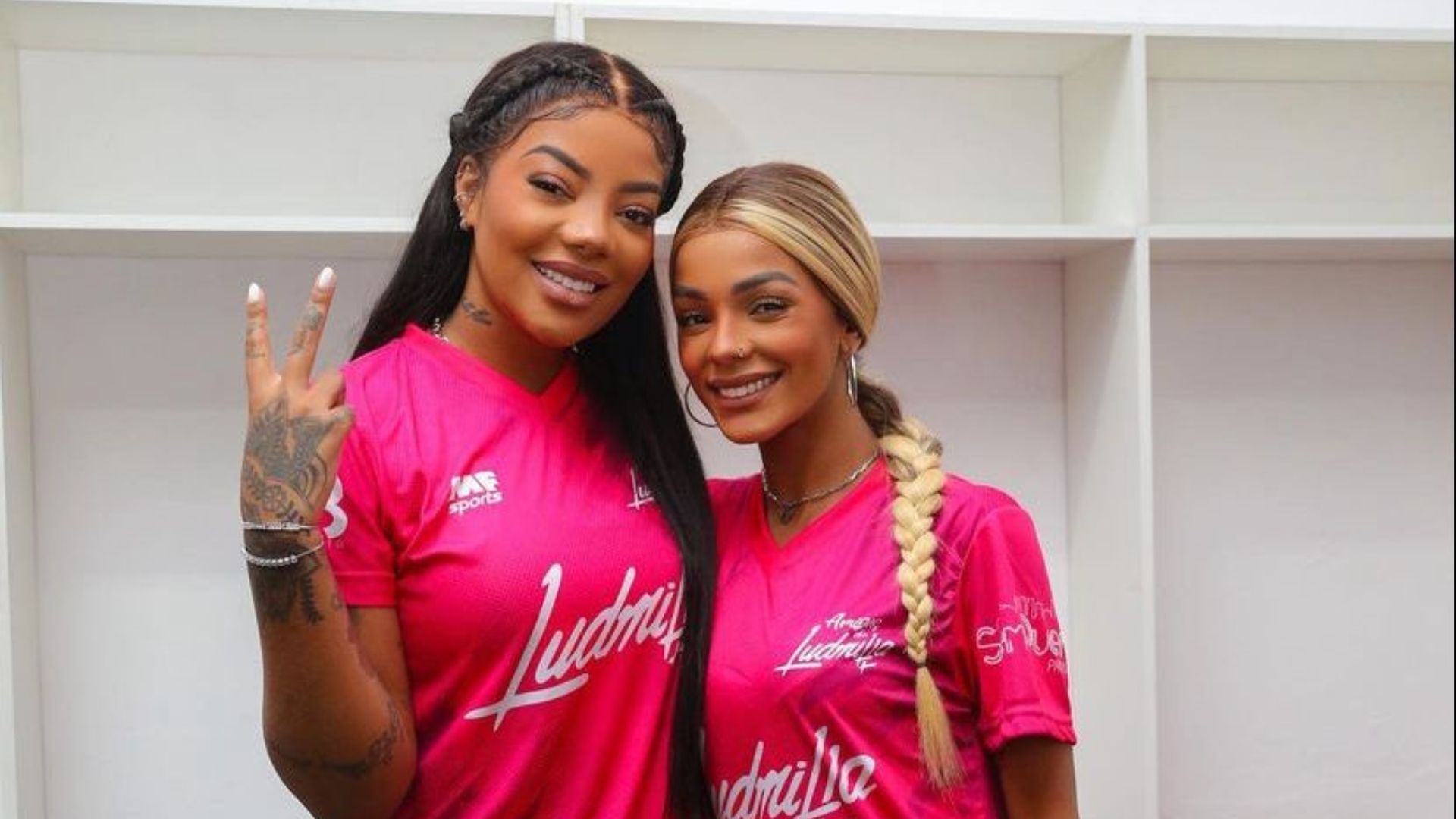 Ludmilla da olhadinha indiscreta para Brunna Gonçalves: “Perco tudo”