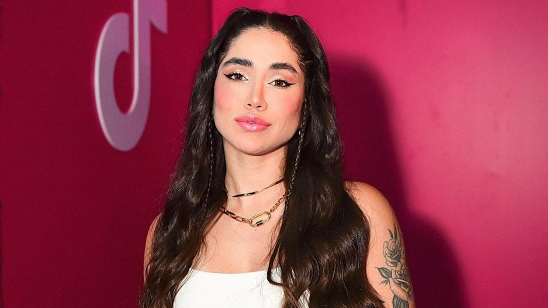 Maria Venture revela que teve que sair de casa aos 18 anos após se assumir bissexual