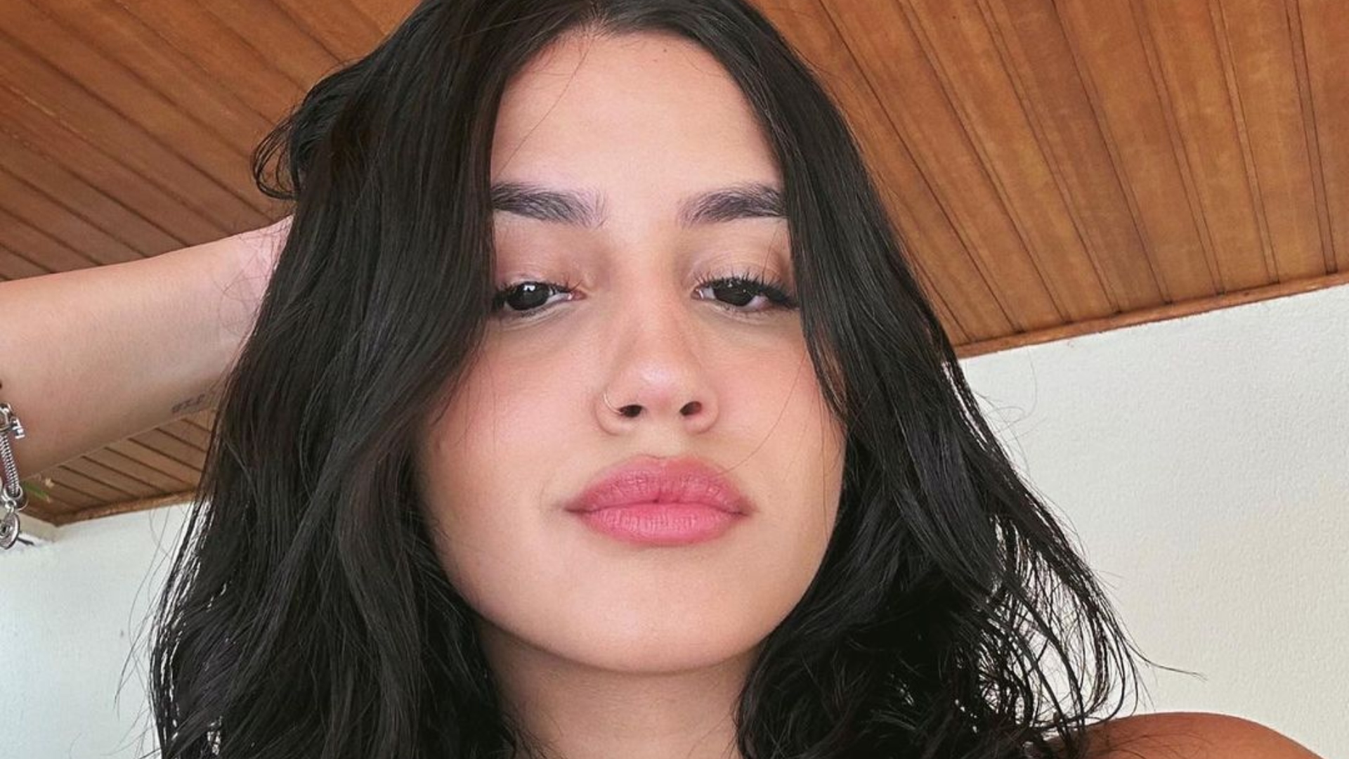 Influencer Carolyna Borges comunica o falecimento de sua mãe: “É como se o meu coração fosse arrancado”