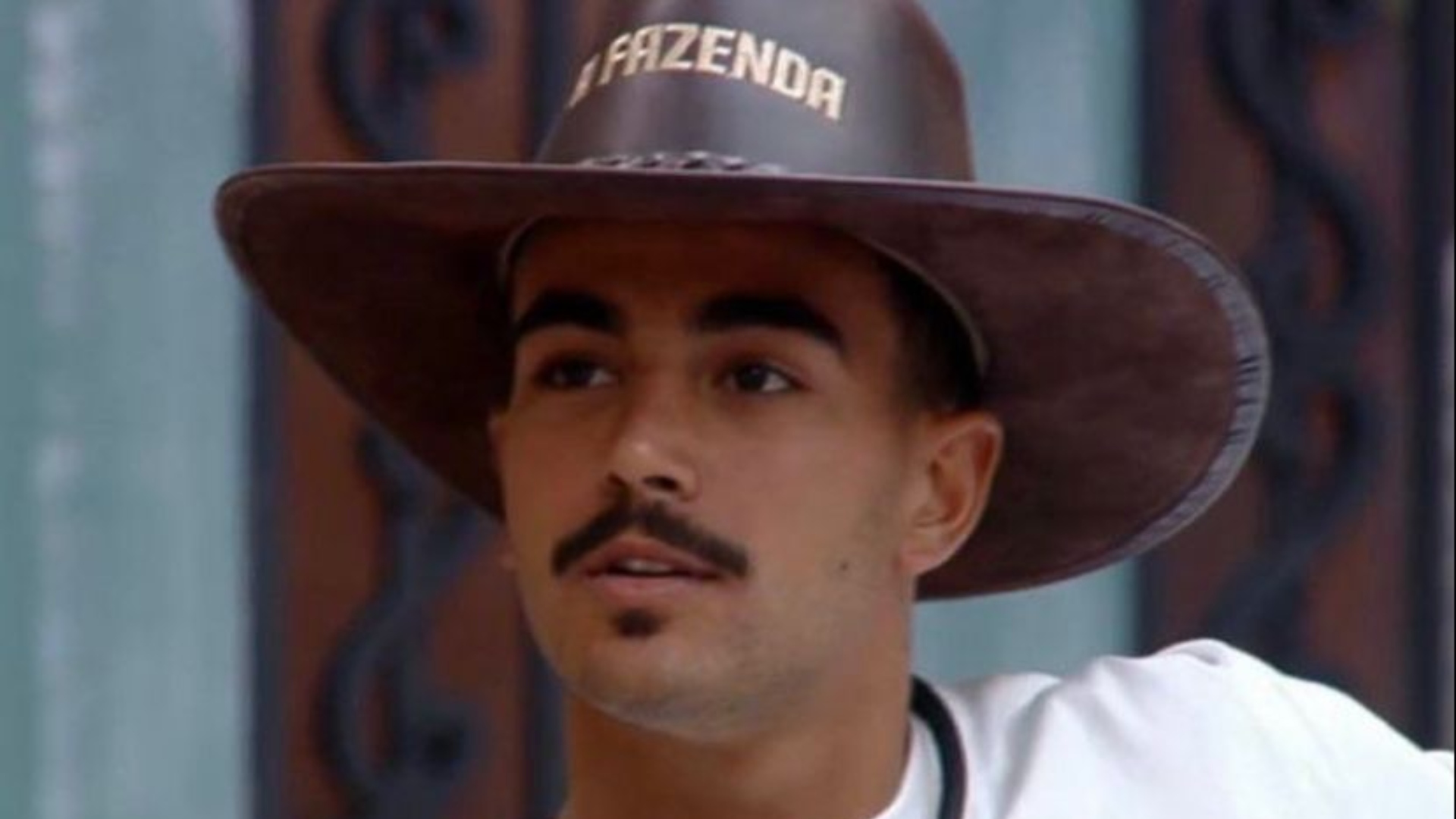 Modelo trans afirma que ficou com Yuri Meirelles, de A Fazenda 15