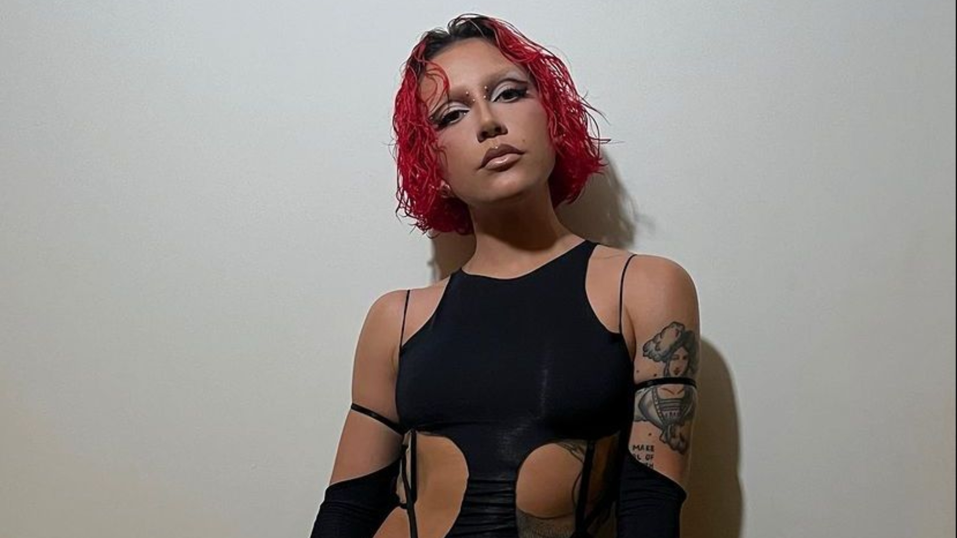Priscilla sai em defesa de comunidade LGBTQIAPN+ contra o preconceito religioso