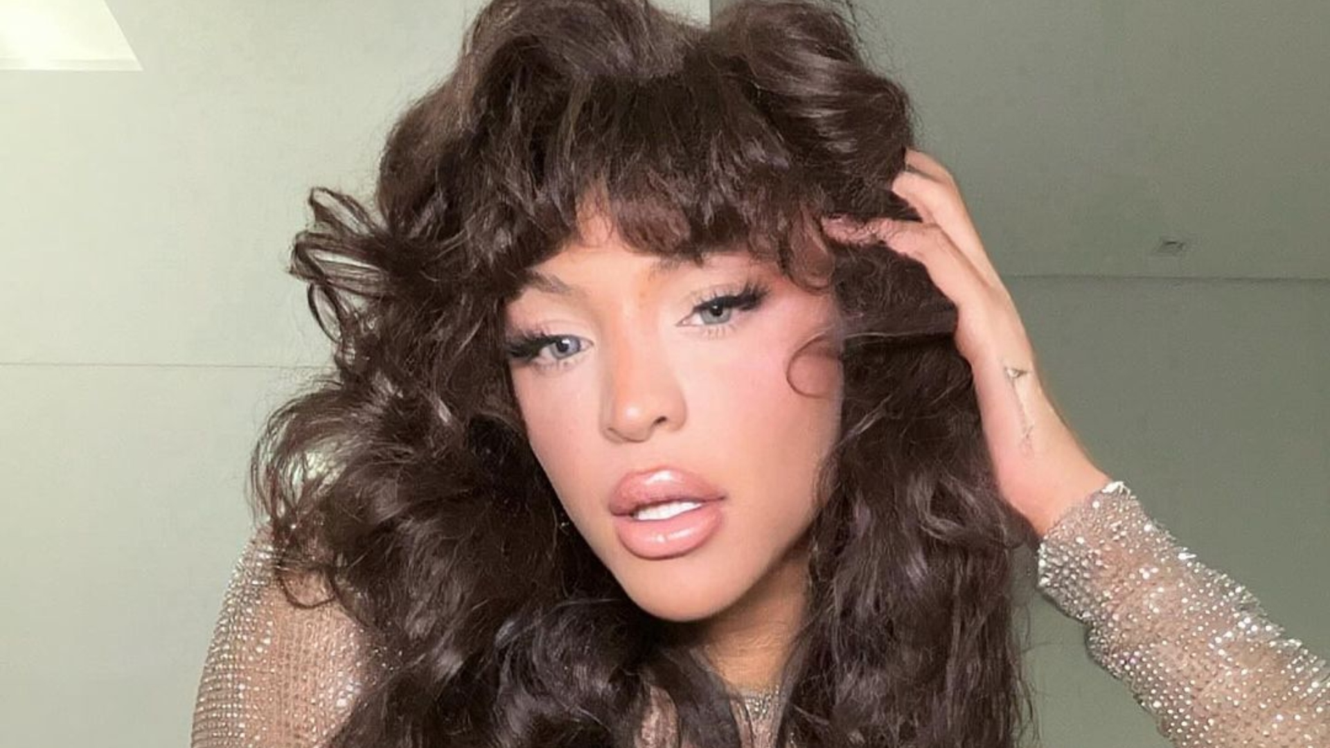 Pabllo Vittar mostra corpo real e é enaltecida na web