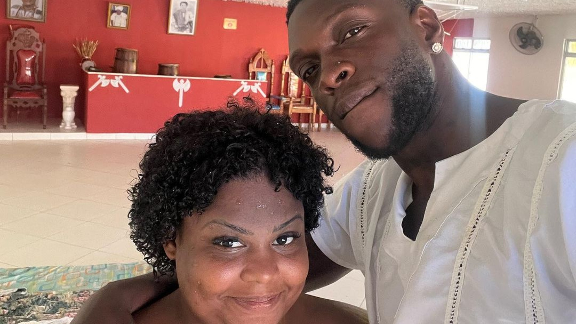 MC Carol se casa com ator de filmes eróticos gays