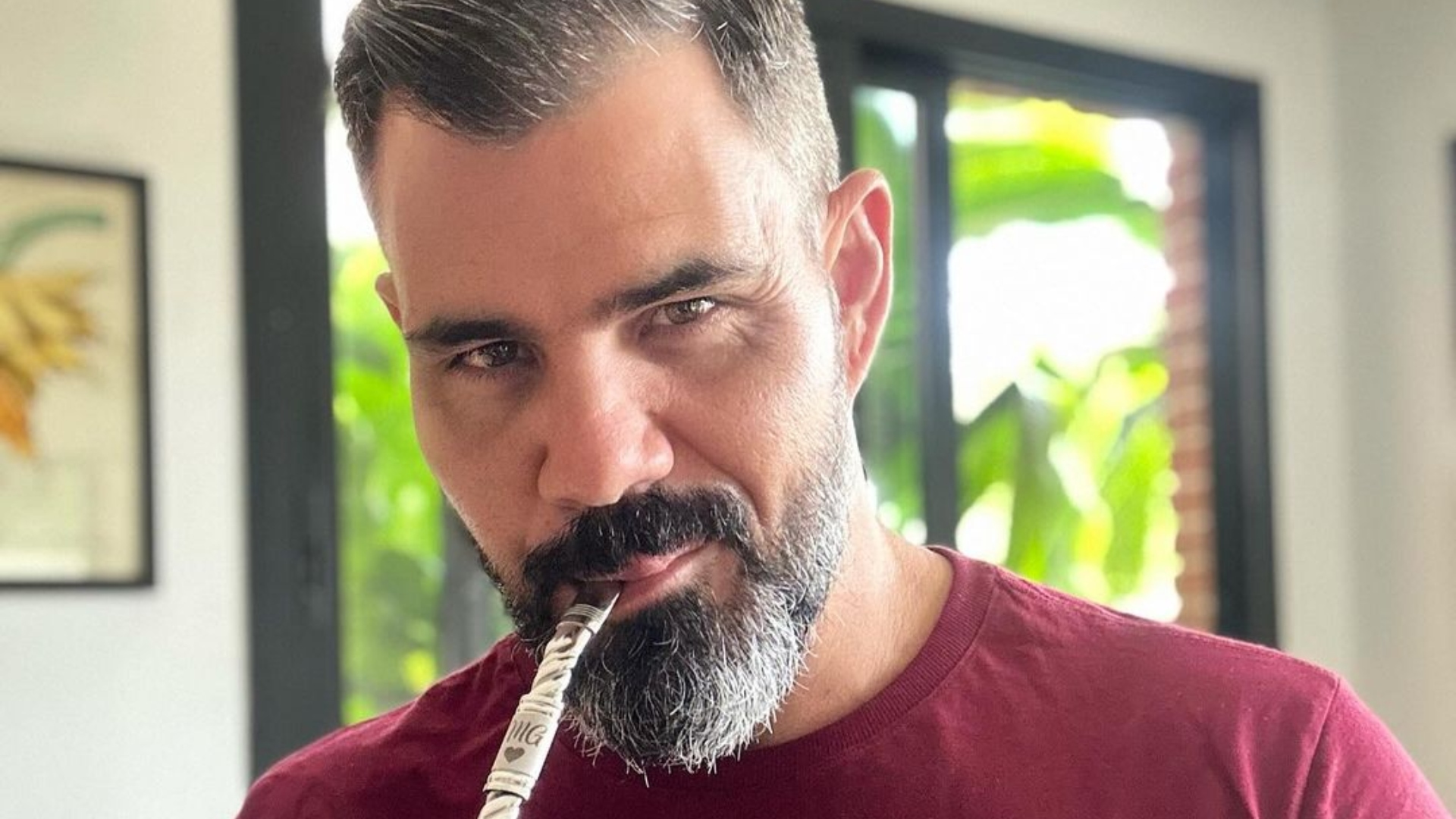 Filha de Juliano Cazarré é levada às pressas ao hospital: “Rezem por ela”