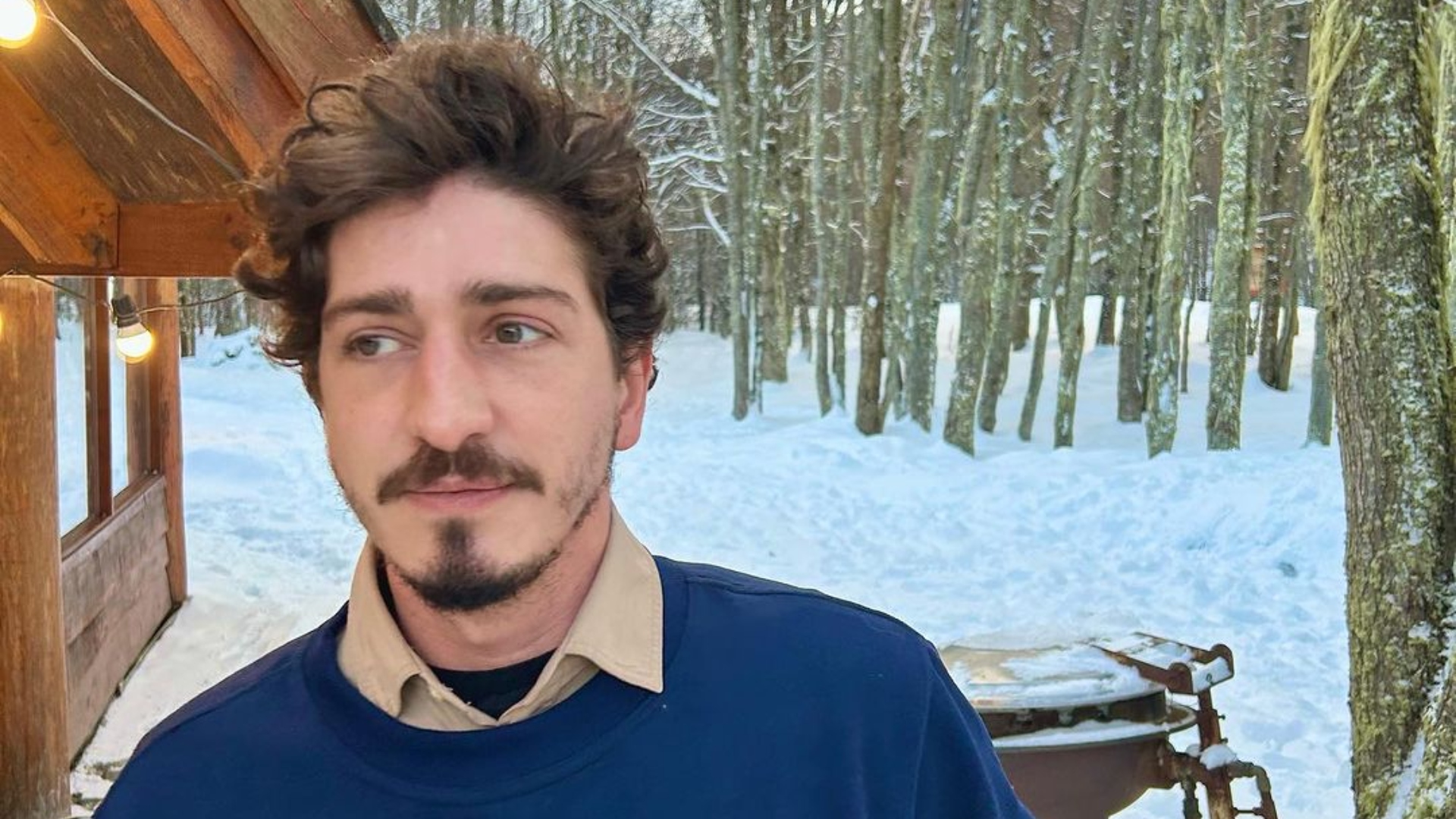 Johnny Massaro assume namoro com ator; Saiba quem é