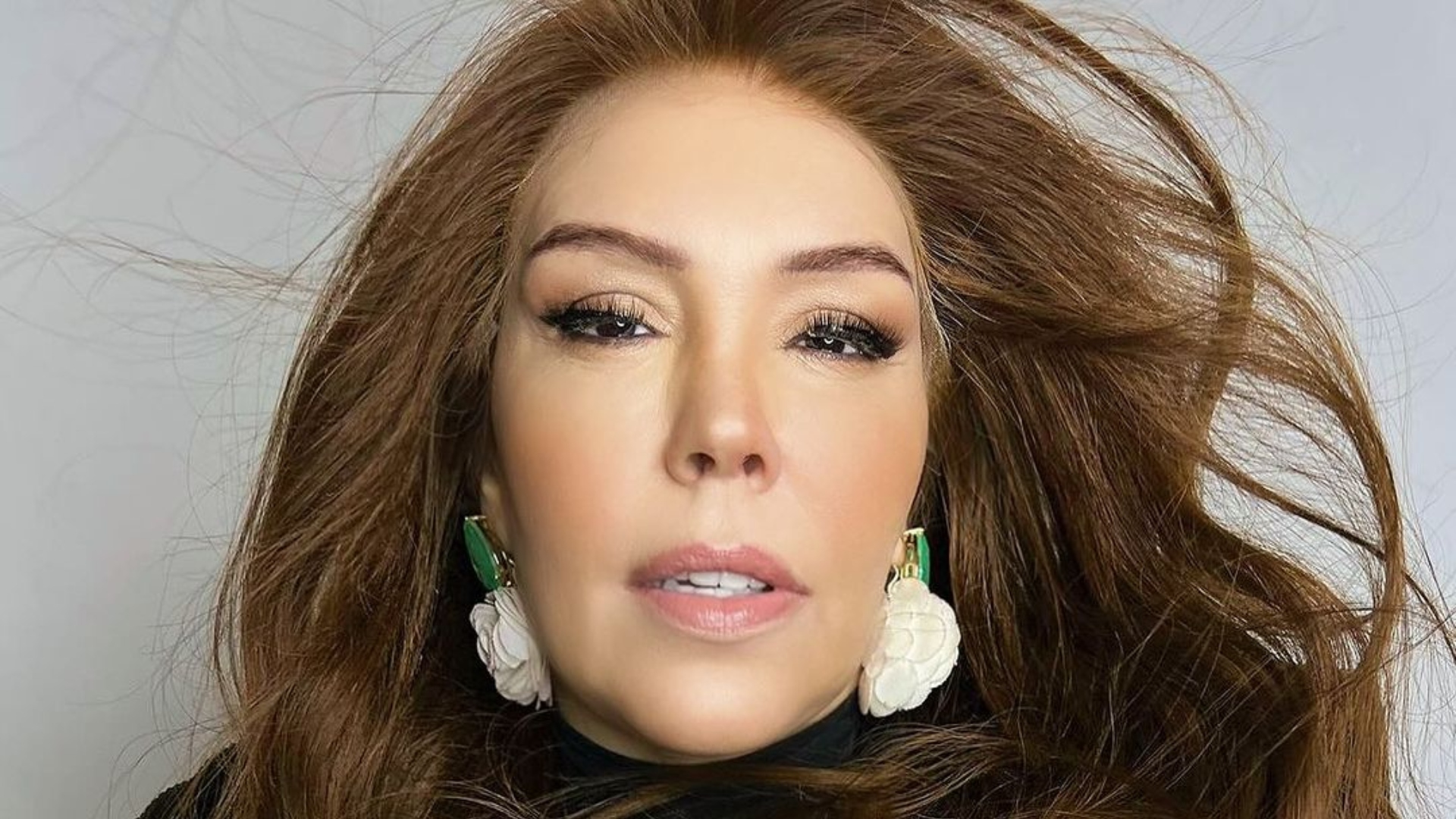Simony detona críticas sobre sua aparência após retomar tratamento contra câncer: “A mudança pela dor não é legal”
