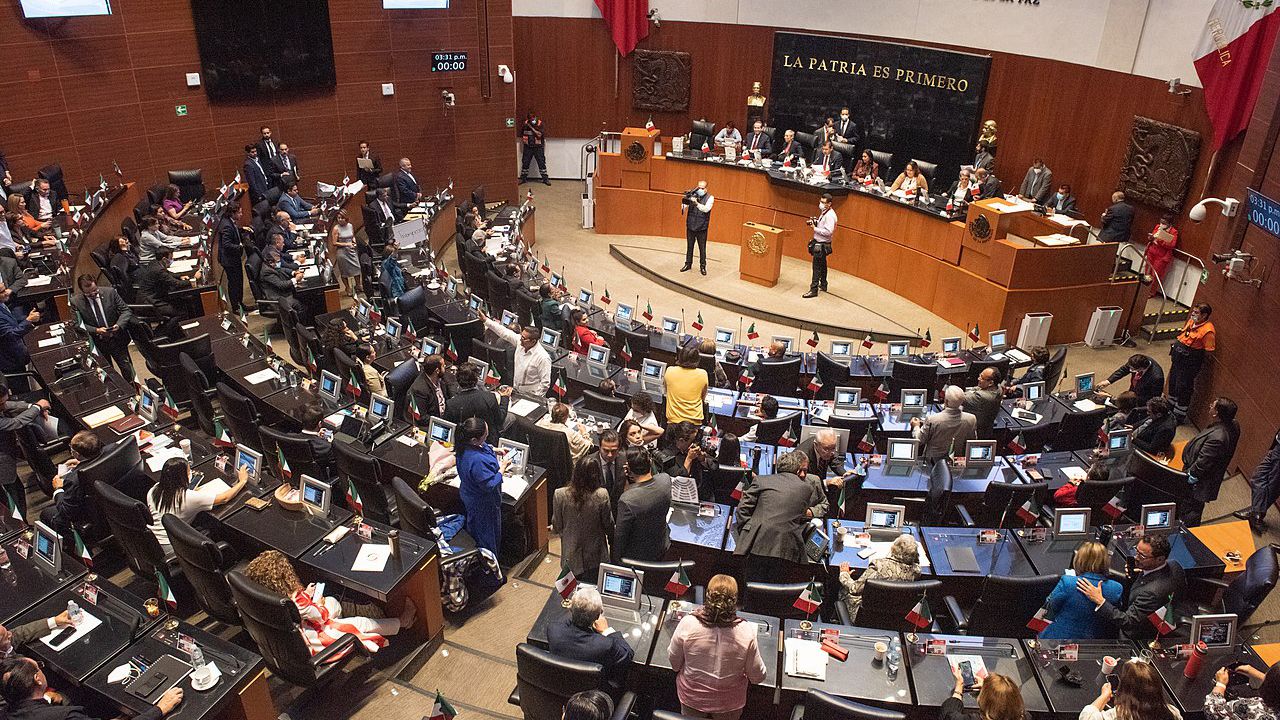 Senado do México diz não à famigerada cura LGBT+