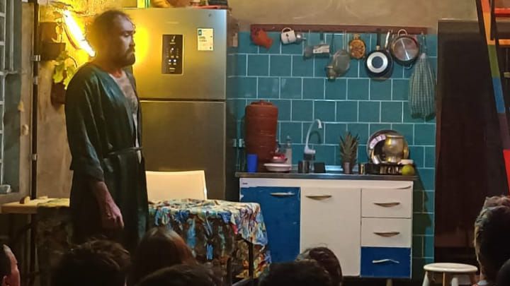 Rodolfo Lima não gosta de Teatro fácil e retoma sua “Bicha Oca”