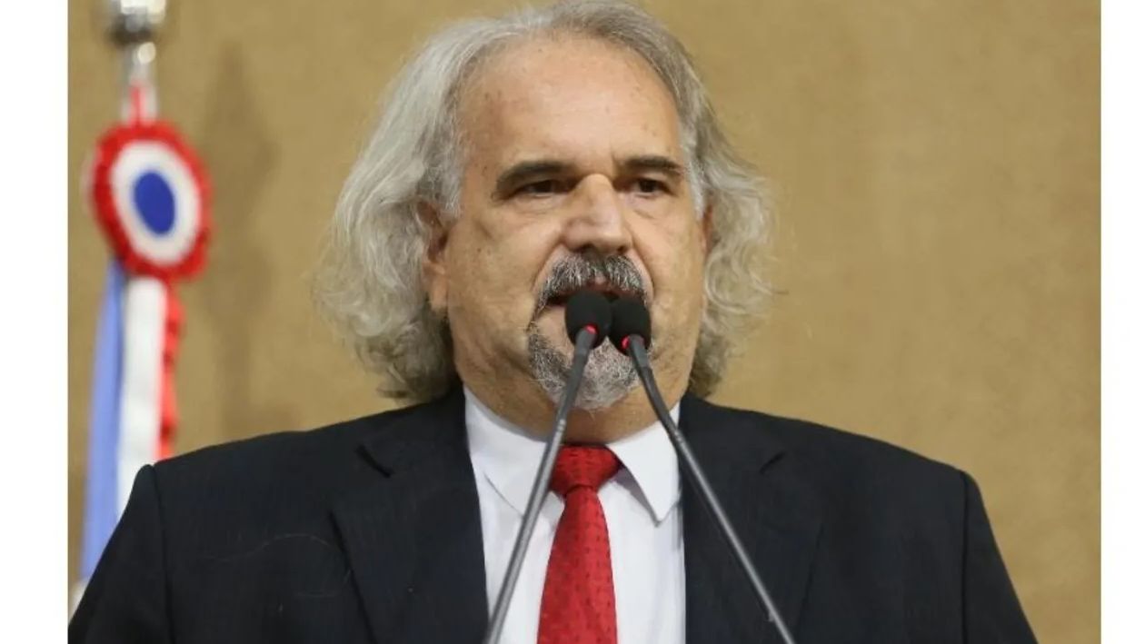 Bahia quer proibir contratação de condenados por homofobia