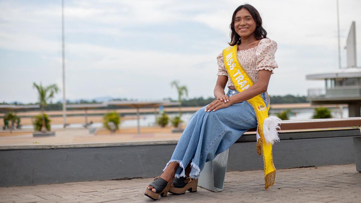 Paola Abache é uma mulher trans que deixou a Venezuela e agora é miss