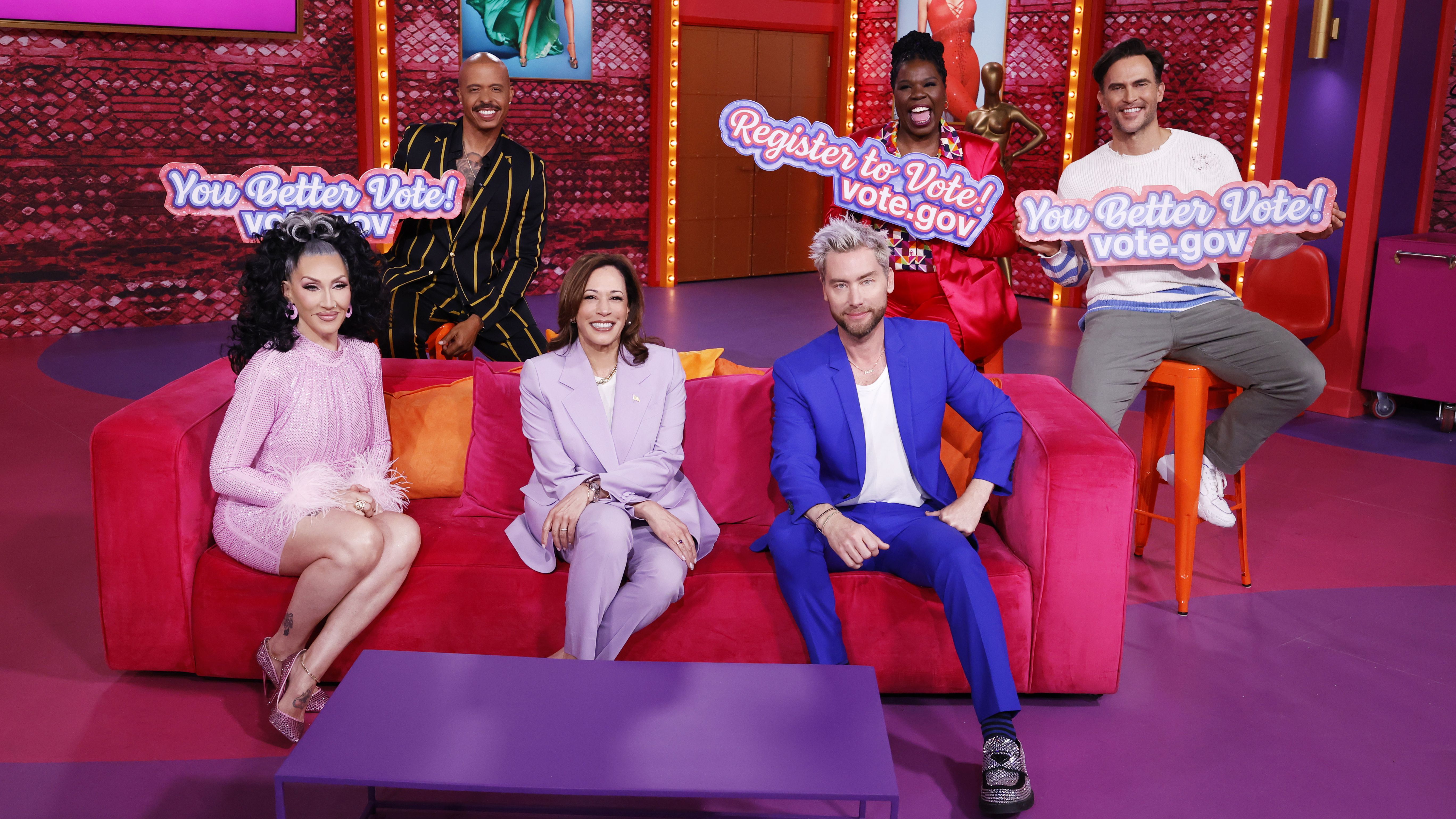 Kamala Harris faz aparição surpresa na final de All Stars 9