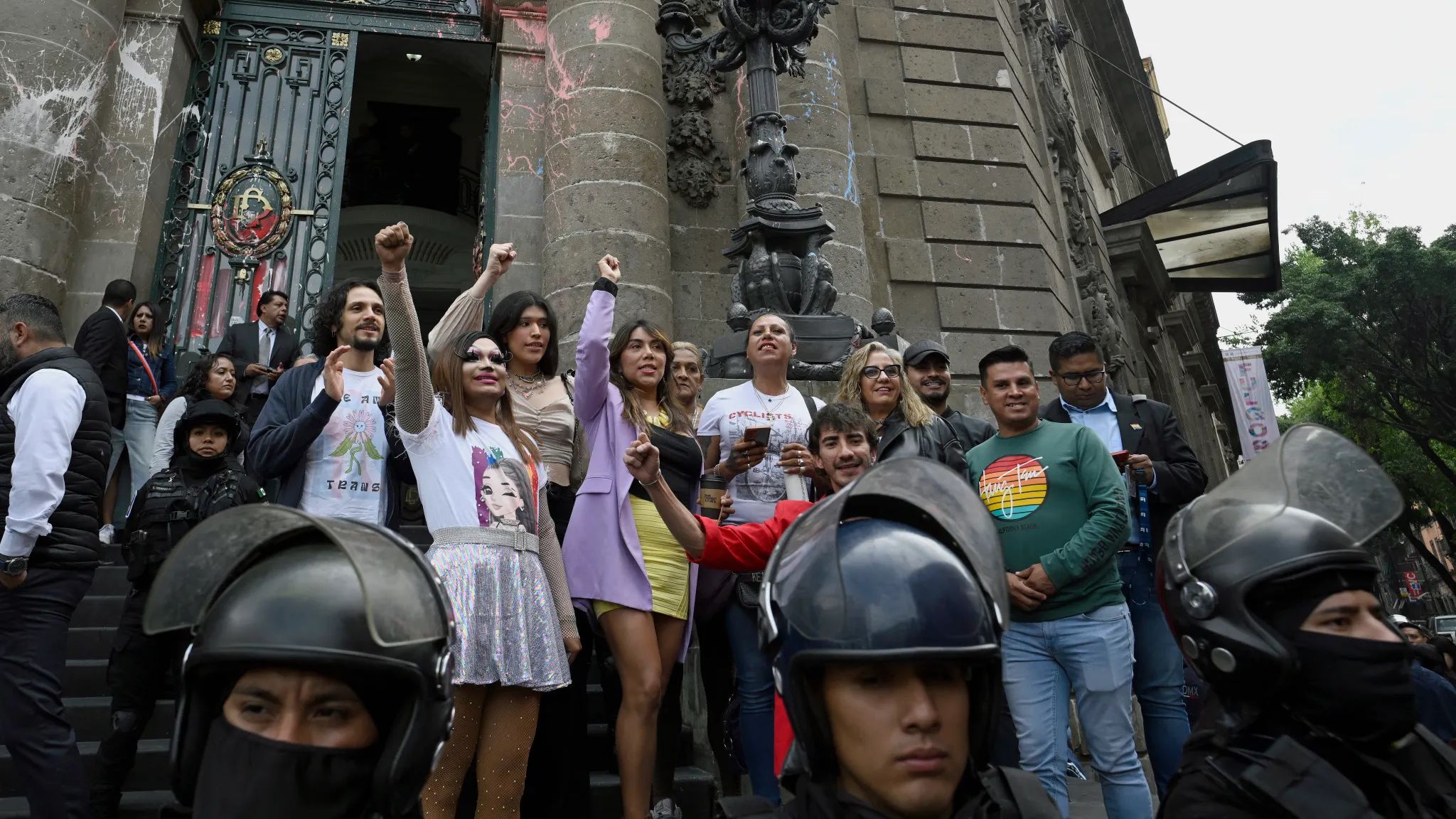 Cidade do México criminaliza transfeminicídio com penas de até 70 anos