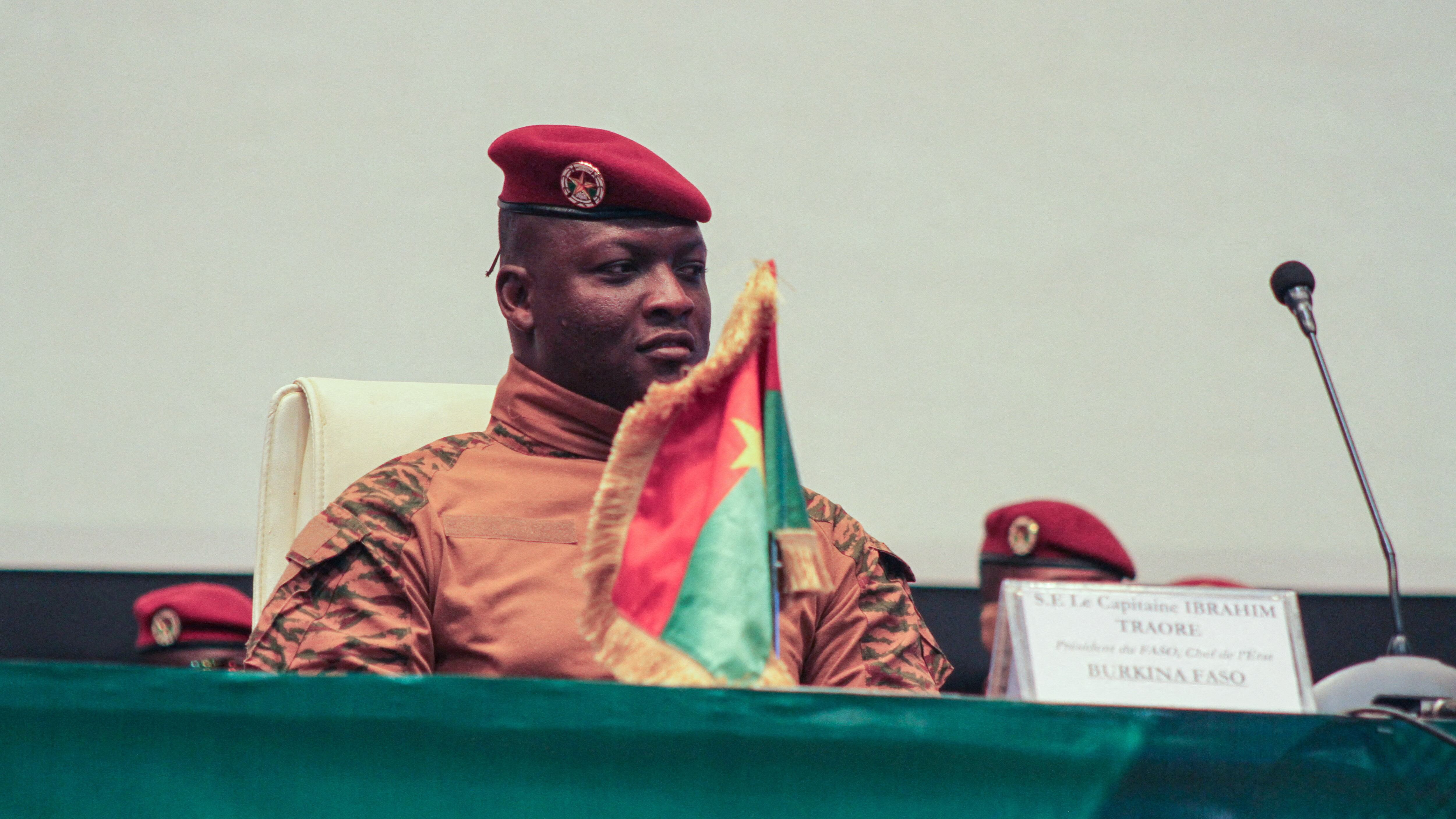 Burkina Faso proíbe homossexualidade e aumenta repressão a LGBT+