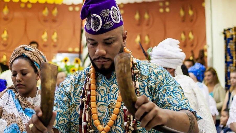 Religiões de matriz africana e LGBT+: uma relação de inclusão e respeito