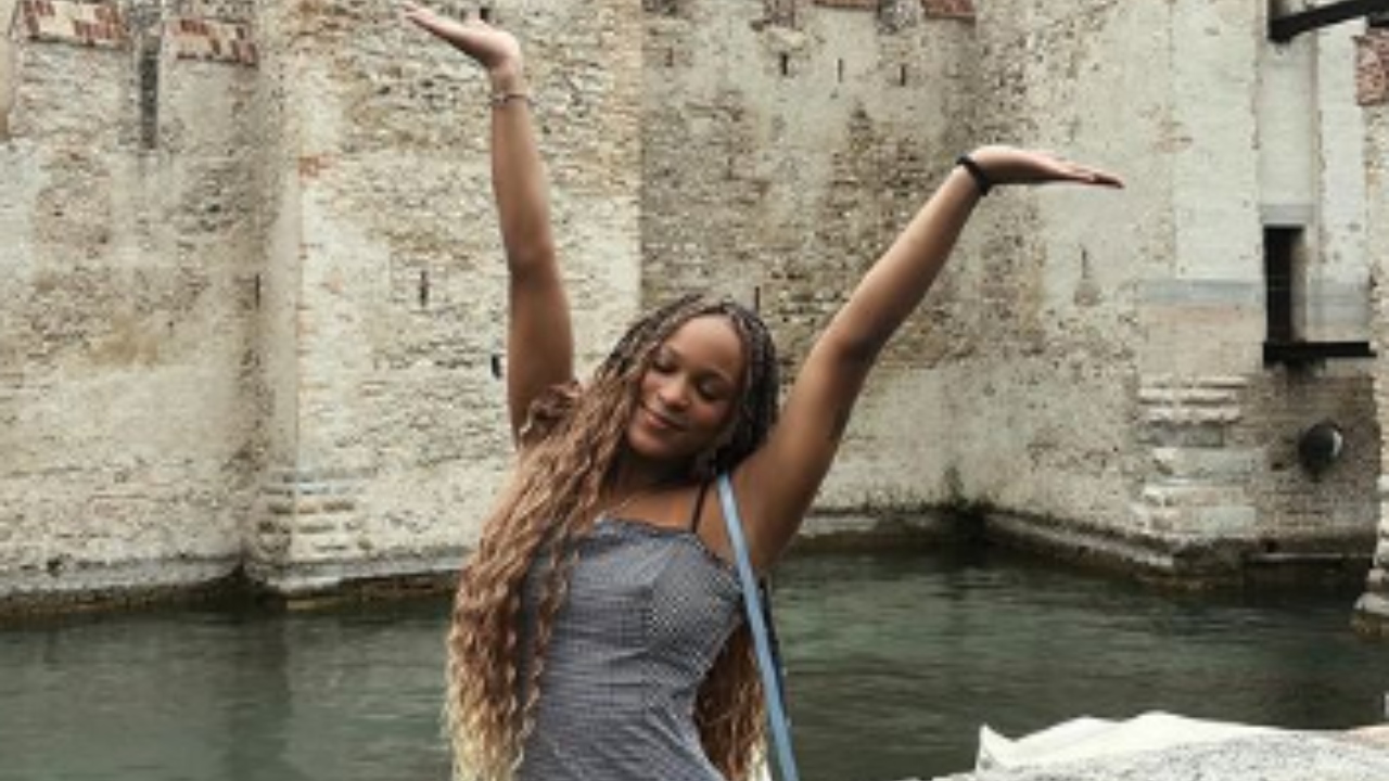 Na Itália, Rebeca Andrade revela fotos charmosas e brinca: ‘Uma princesa’