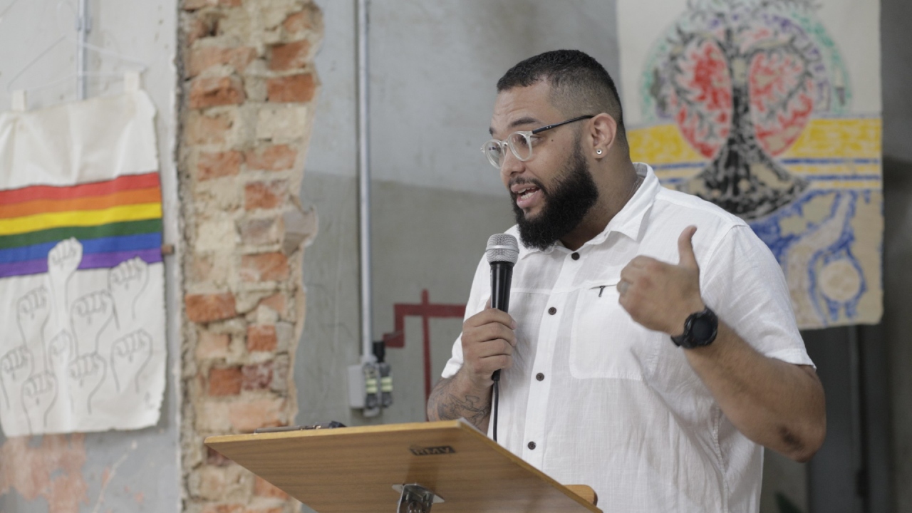 Fillipe Gibran: O pastor radical das redes sociais que vai contra o tradicionalismo