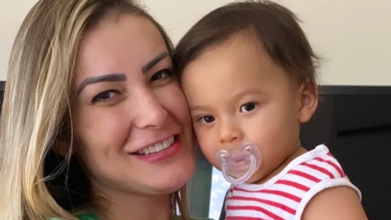 Andressa Urach revela que filho caçula é portador de autismo: ‘É um baque e não é fácil’