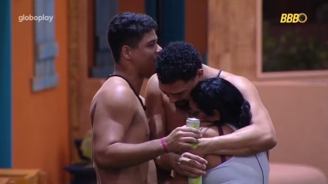 Noite do BBB 25 tem confissão pessoal de brother e interação resulta em pedido de expulsão