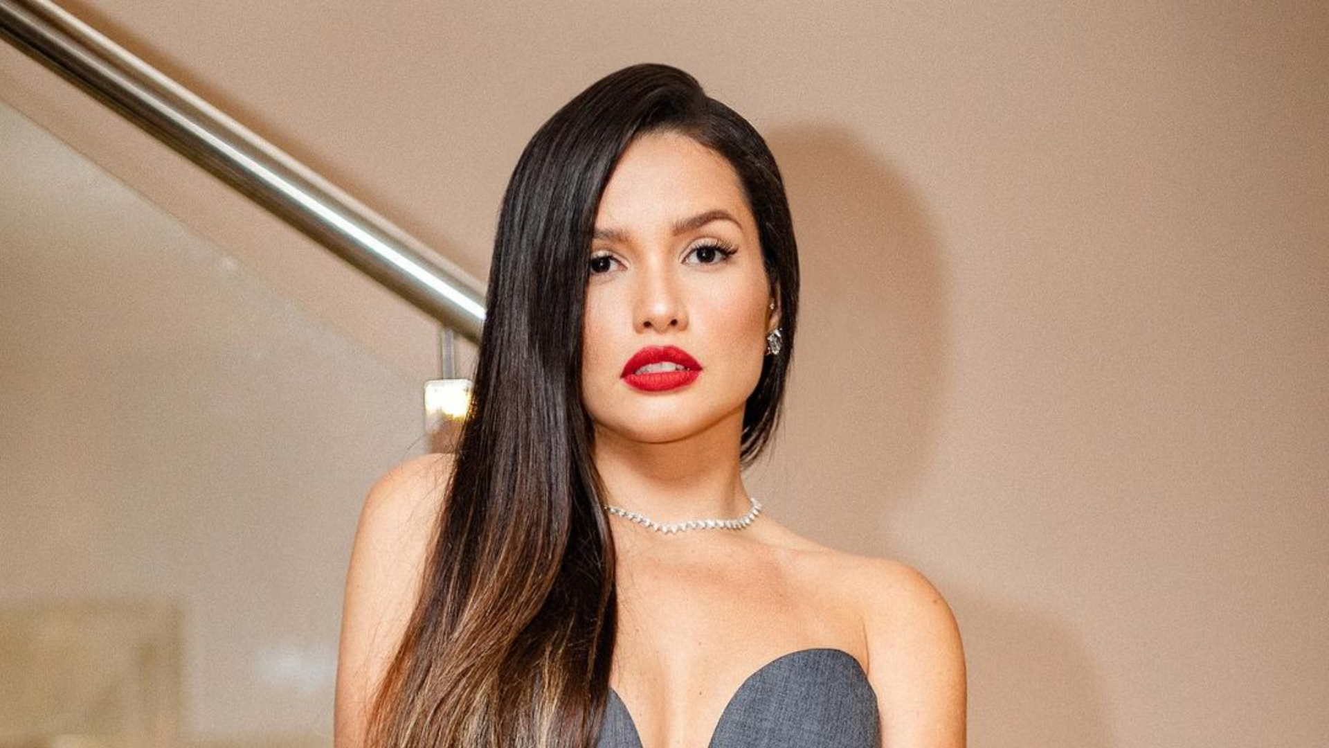 Ela faz a carreira musical dela! Juliette anuncia que irá lançar seu primeiro EP