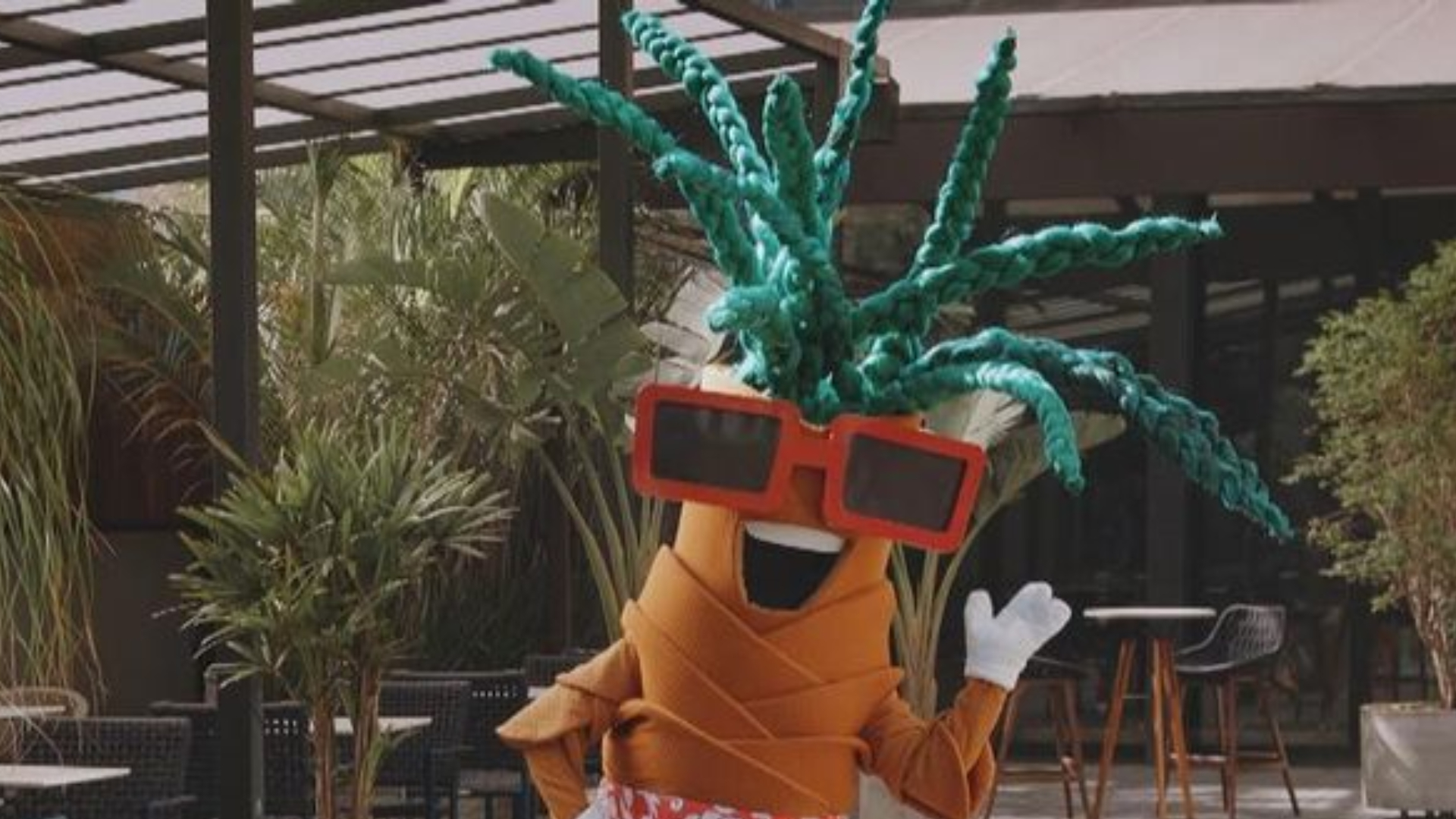 The Masked Singer Brasil: Coqueiro surpreende ao ter identidade revelada em sua eliminação