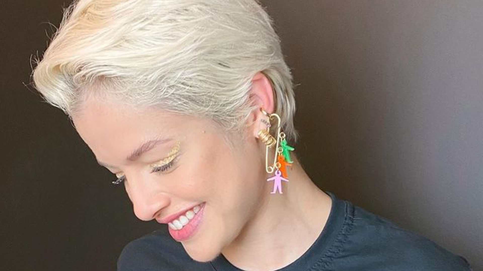 Após Agatha Moreira falar sobre queda de cabelo após descoloração, especialista dá dicas para lidar com o problema