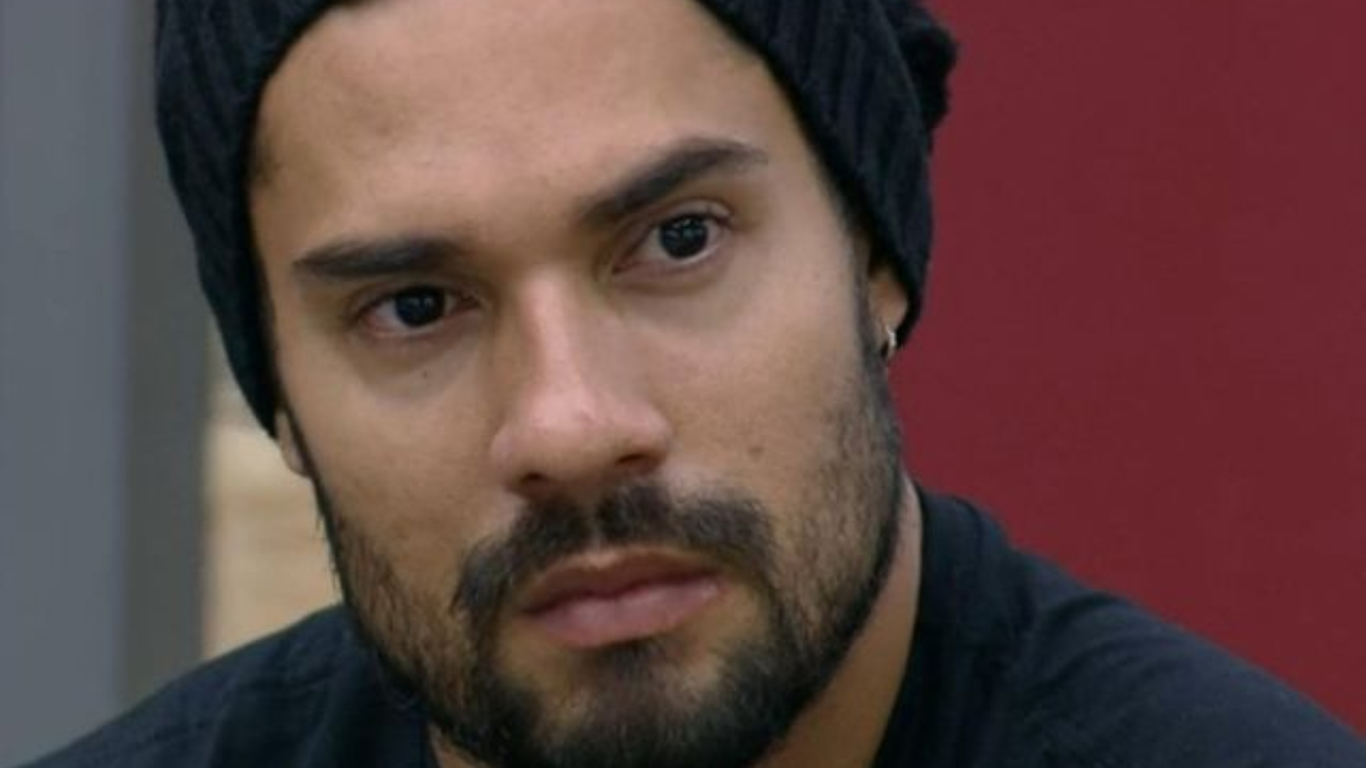A Fazenda 13: Bil Araújo relata ataques de haters e diz que já sofreu preconceito por ser bonito