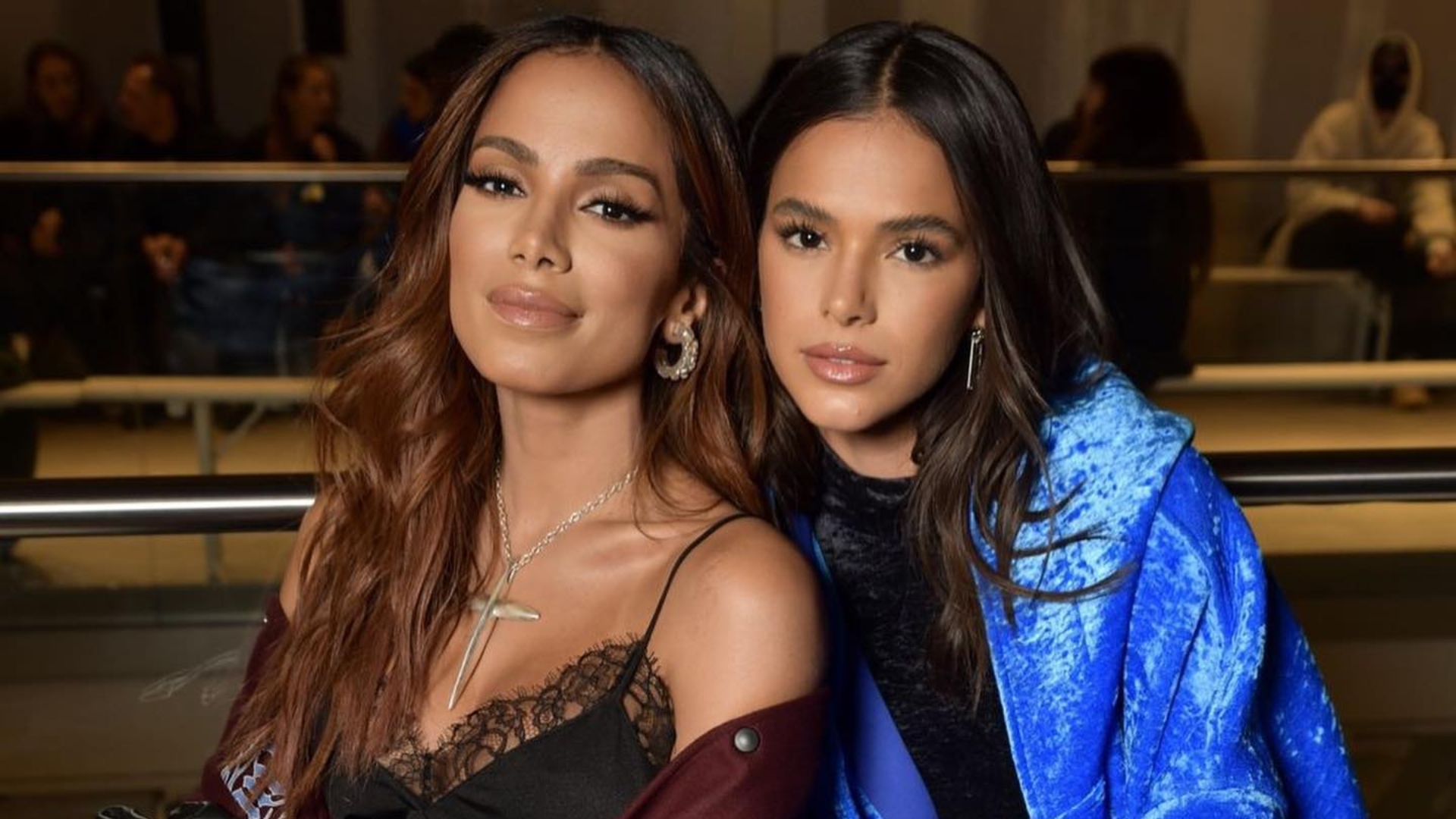 Bruna Marquezine comemora aniversário de Anitta: “Já posso dizer que te amo”
