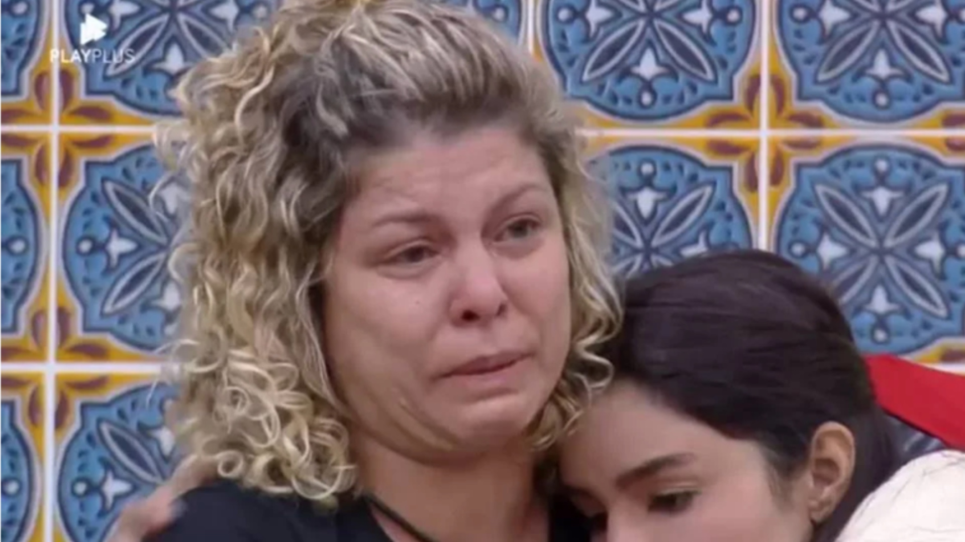 A Fazenda 14: Bárbara Borges chora ao falar de vida financeira e profissional