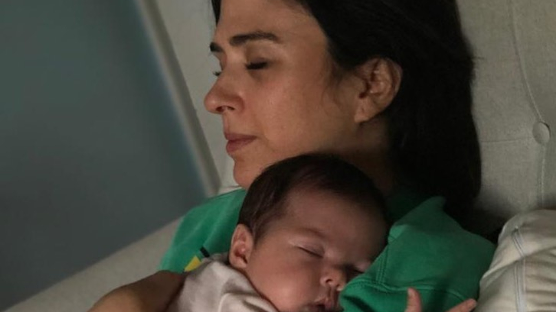 Maternidade: Tata Werneck conta porquê não furou a orelha de sua filha, Clara Maria
