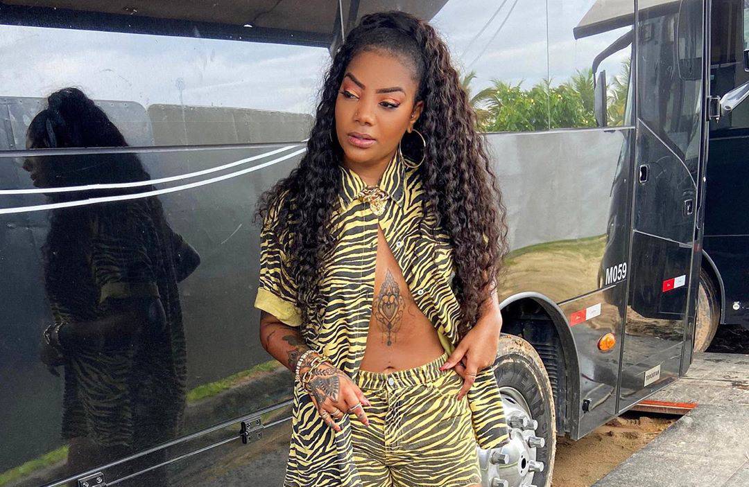 Criada pelo tio, Ludmilla revela detalhes de sua relação com o pai: “Nos abandonou quando eu era bem pequena”