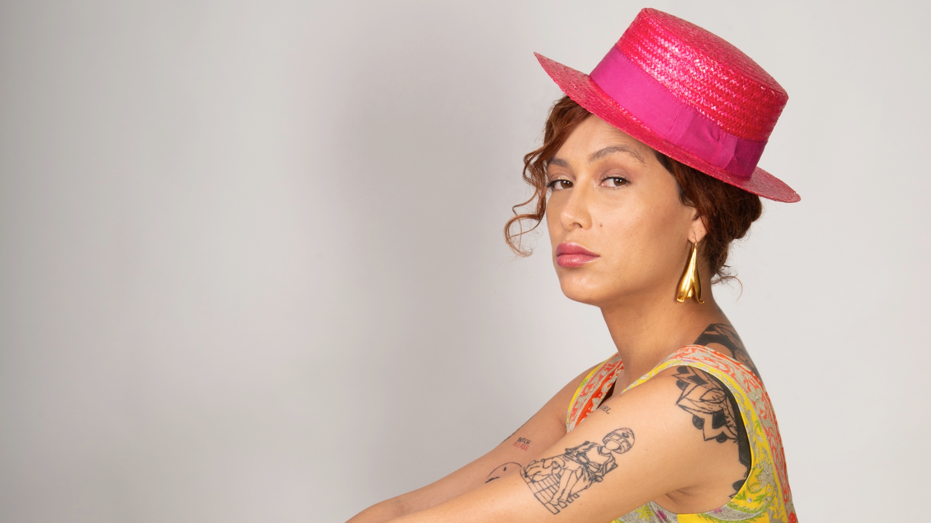 Maia lança single após sucesso com personagem em sua primeira novela