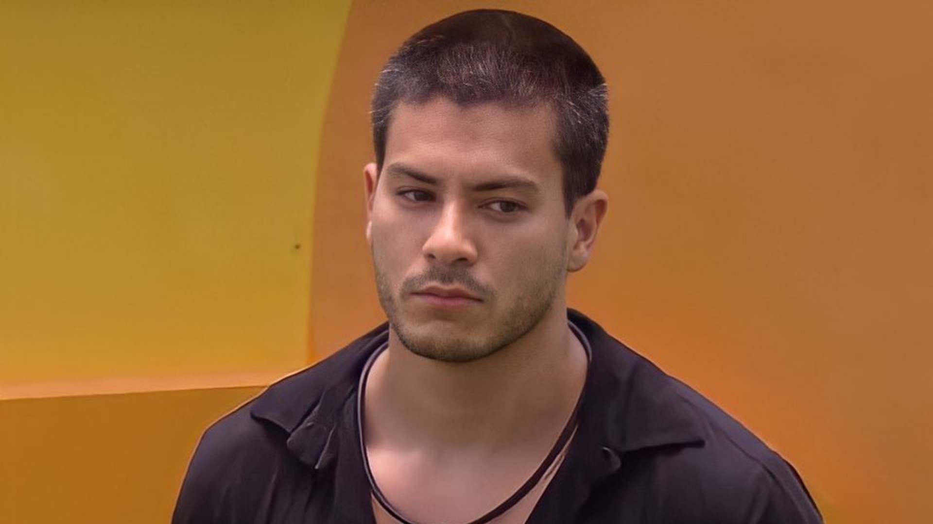 BBB22: Arthur Aguiar revela acreditar que alguém influenciou Jade Picon a indicá-lo para o Paredão