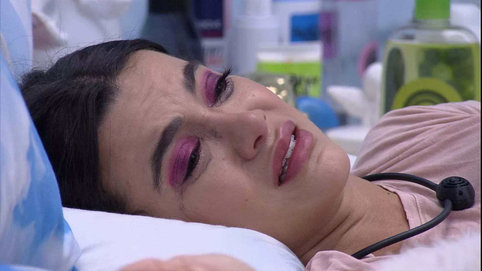 BBB20: Aos prantos, Manu Gavassi detona amigas de confinamento: “Se eu tiver que sair por isso, eu saio”