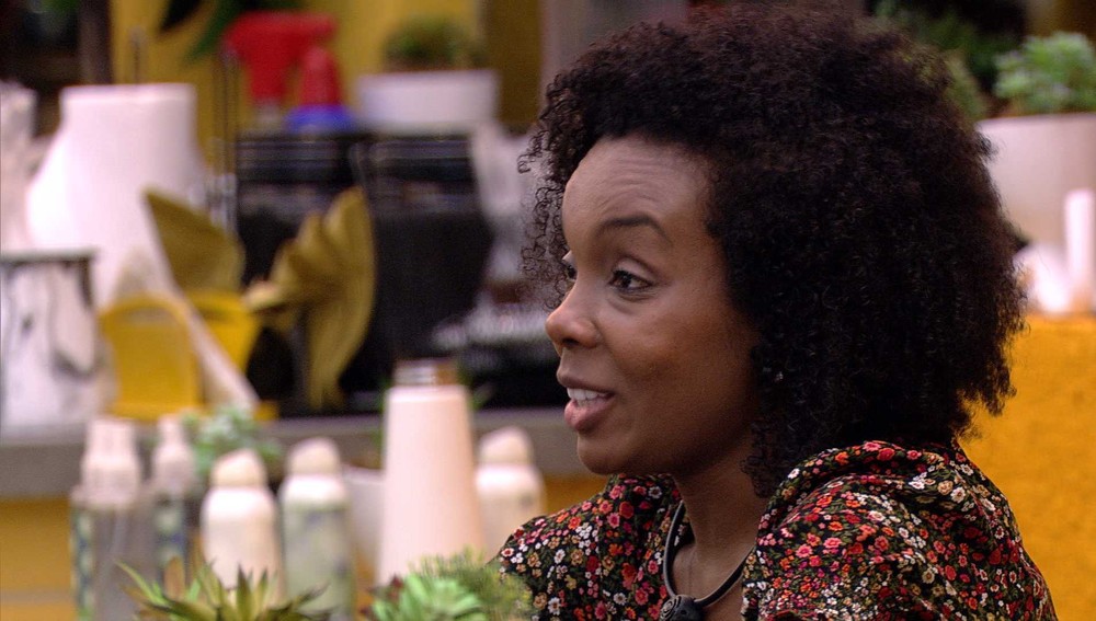 BBB20: Sem paciência, Thelma solta o verbo: “Gizelly está começando a me incomodar”