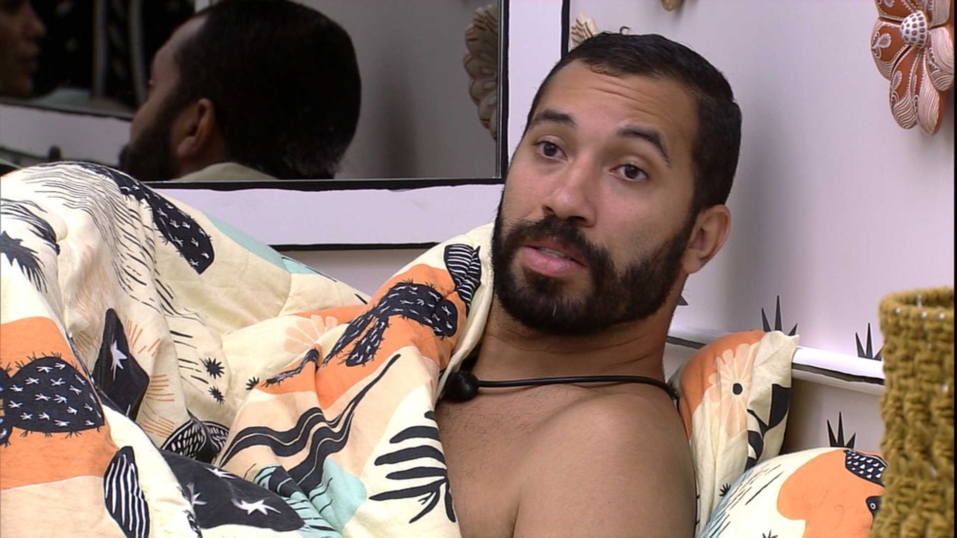 BBB21: Gilberto muda alvo e dispara sobre sister: “Age muito por conveniência”