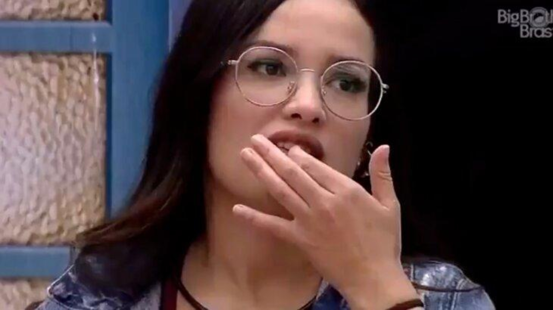 BBB21: Amada! Juliette quebra dente, engole pedaço e tenta arrumar com lixa de unha: “Não ri não”