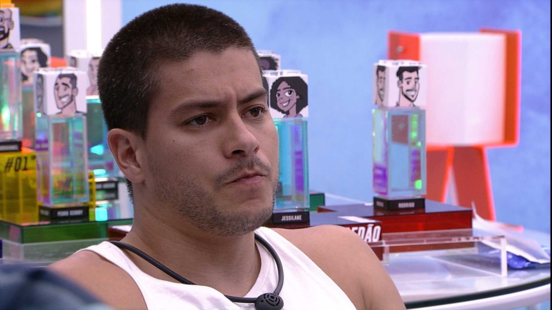 BBB22: Arthur Aguiar dispara sobre sister: “Minha vontade era de ir atrás dela e continuar a discussão”