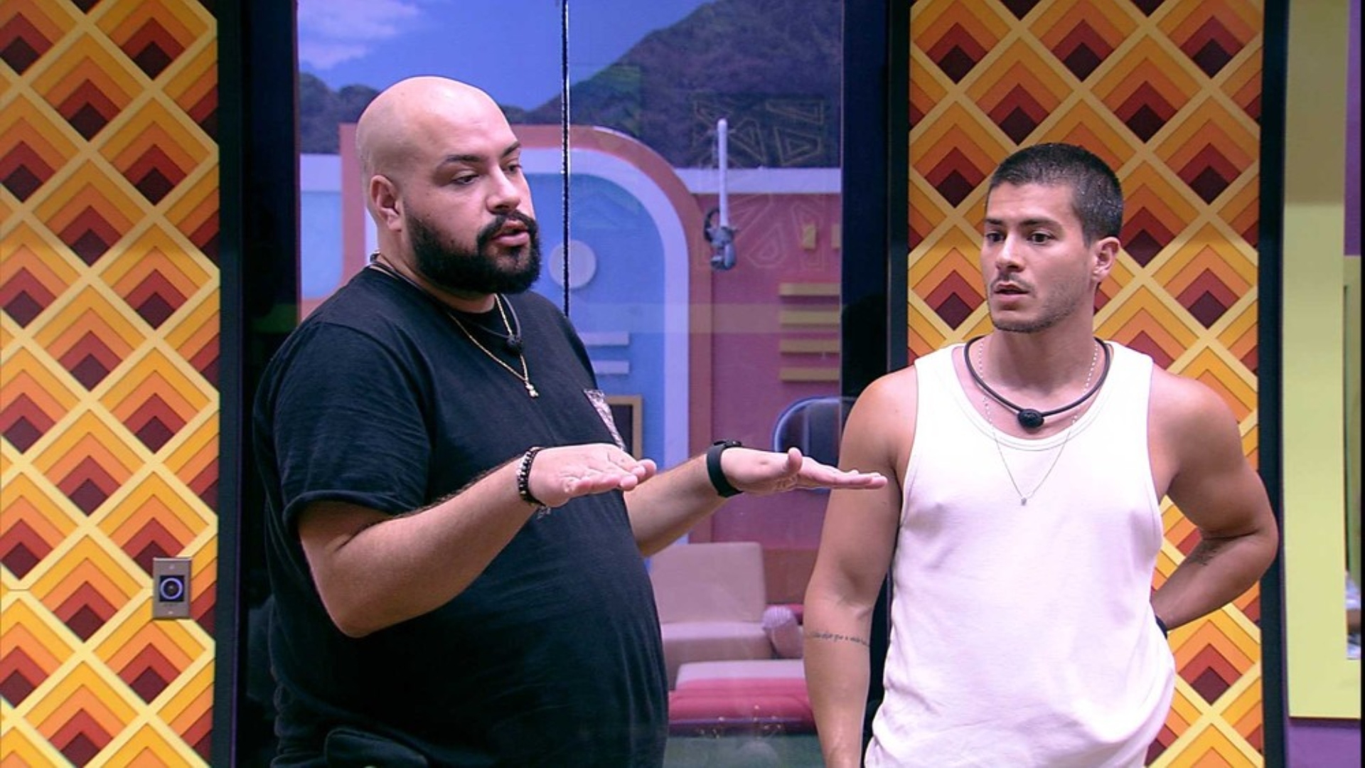 BBB 22: Tiago Abravanel esbraveja durante divisão da Xepa