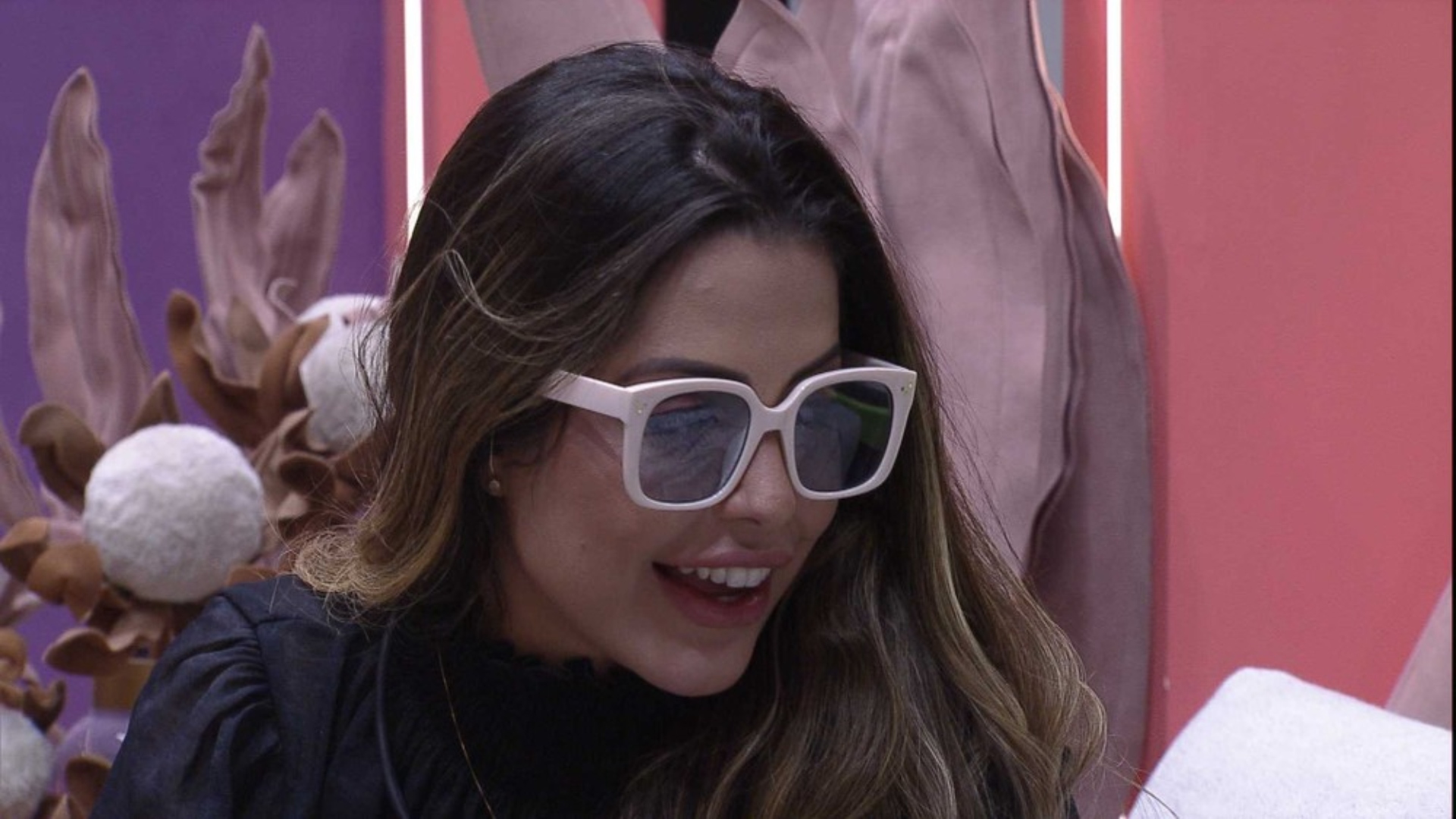 BBB22: Laís comenta sobre reação de brother após beijo entre Eslovênia e Lucas: “Ficou muito mal”