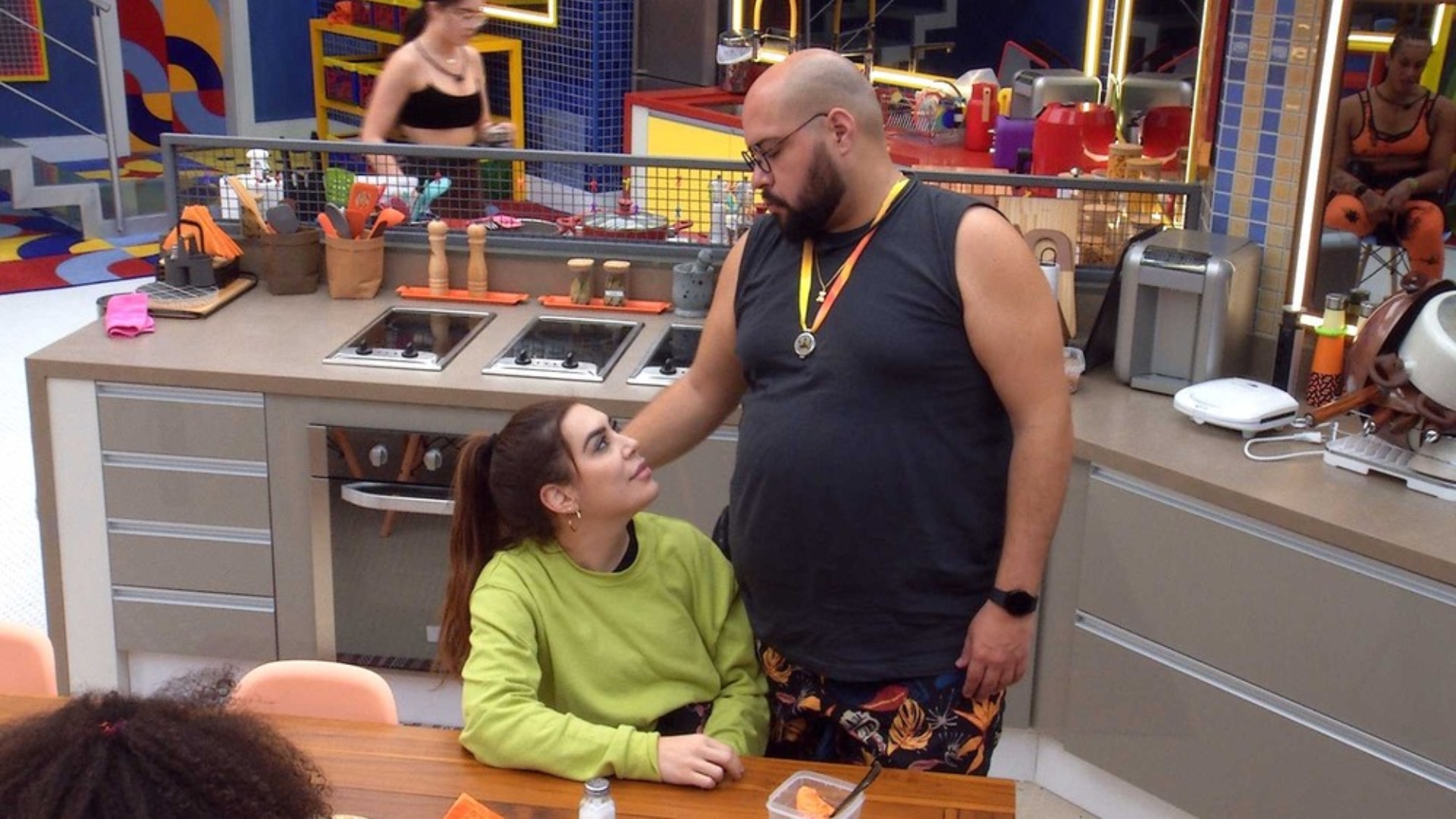 BBB22: Naiara Azevedo dispara para Tiago Abravanel após ser deixada de fora do VIP: “Eu não sou uma peça que soma para você neste momento