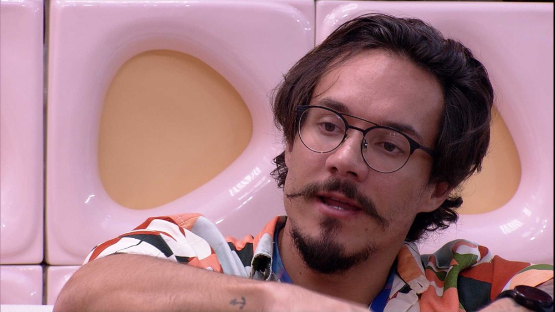BBB22: Eliezer faz revelação para Arthur Aguiar: “Rodrigo queria que eu puxasse você para ir ao Paredão”
